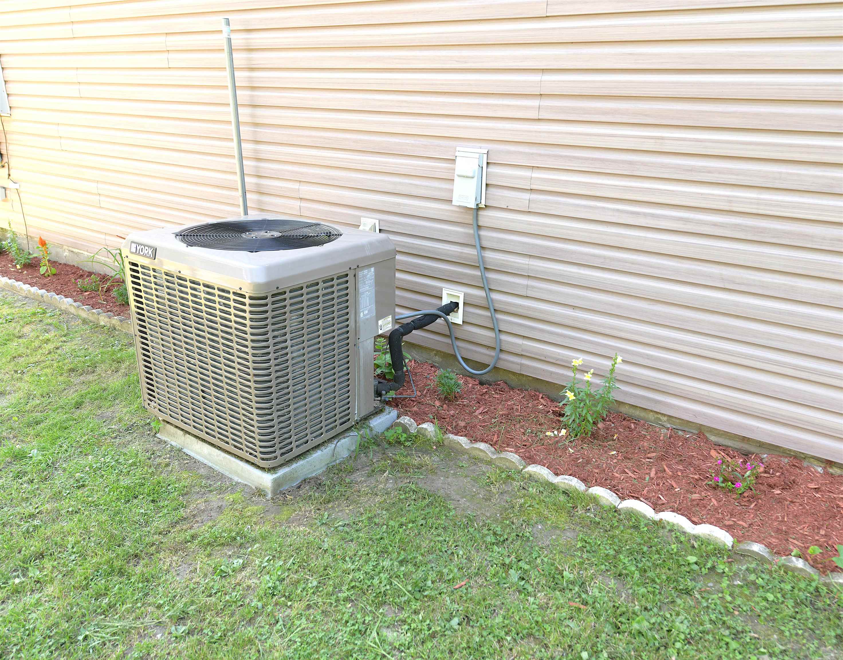 82 Hickok Street Property Photo 38
