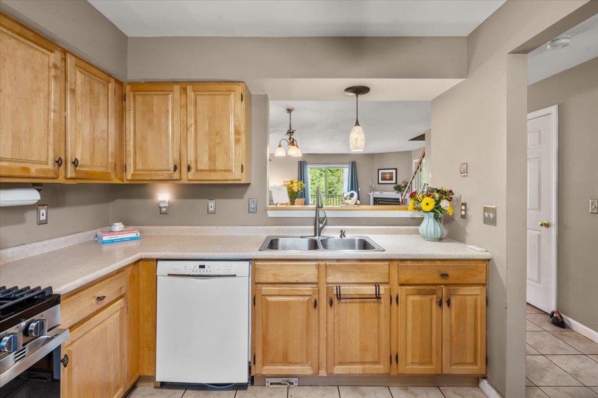 156 Catkin Drive Property Photo 8