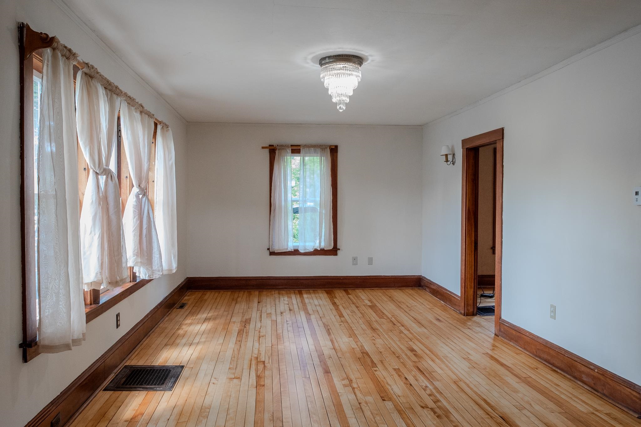 515 Washington Highway Property Photo 13