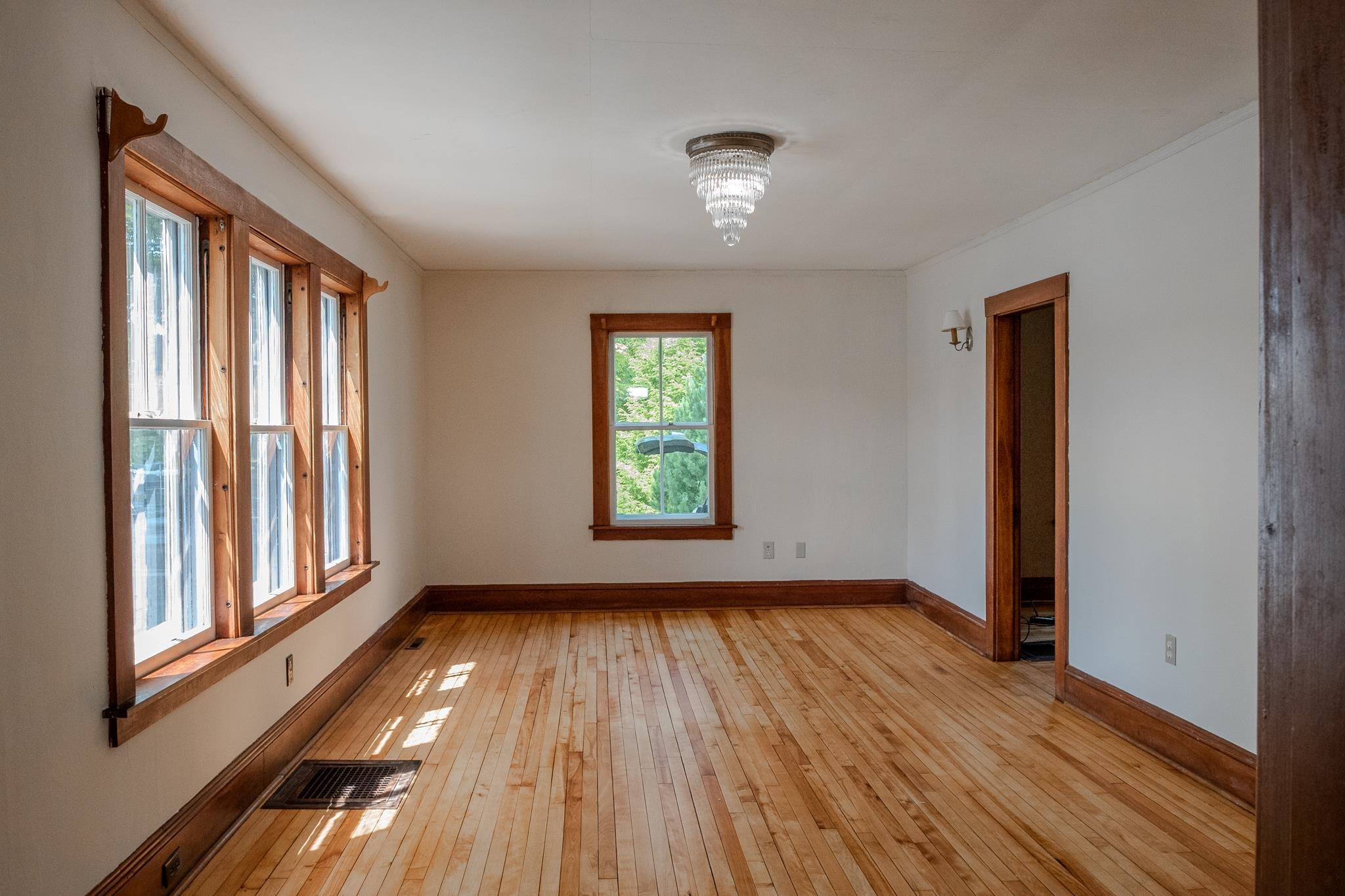 515 Washington Highway Property Photo 14