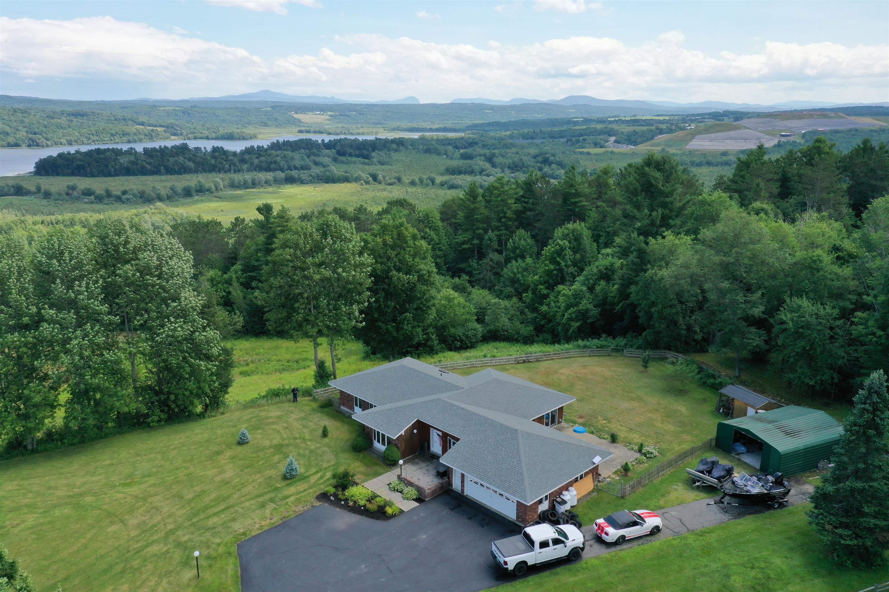 537 Memphremagog Views Property Photo 1