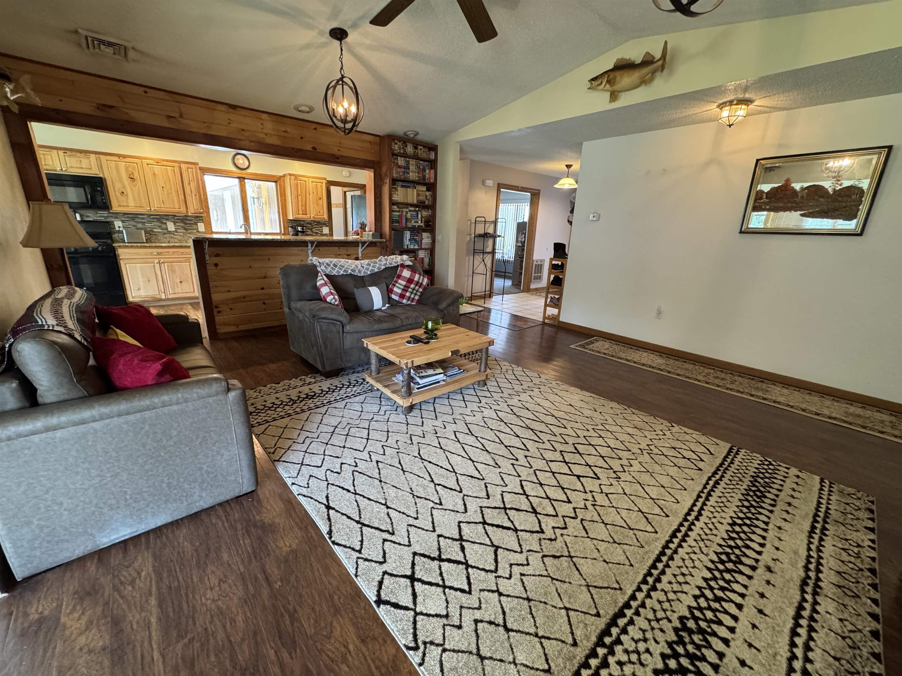 537 Memphremagog Views Property Photo 14