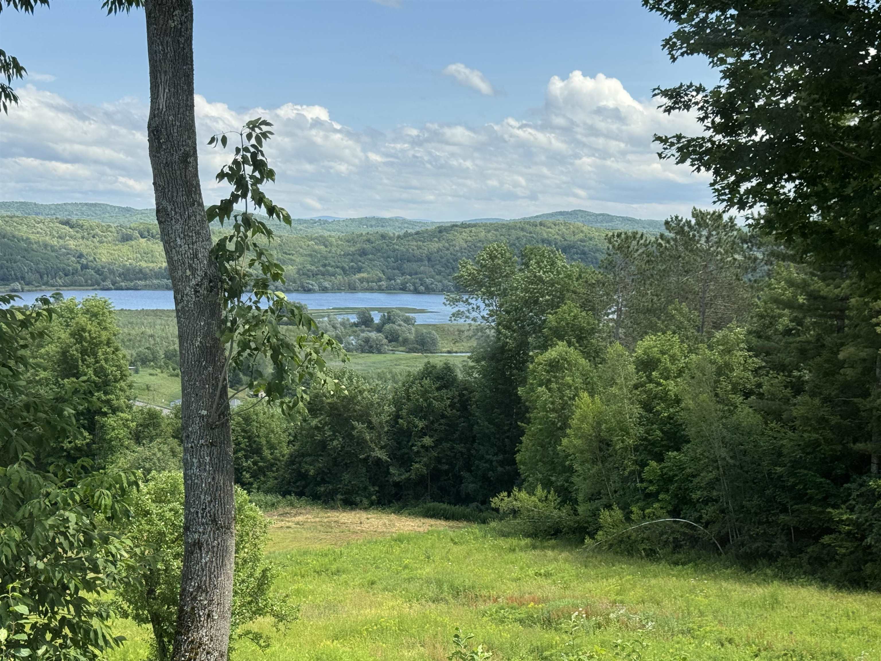 537 Memphremagog Views Property Photo 20