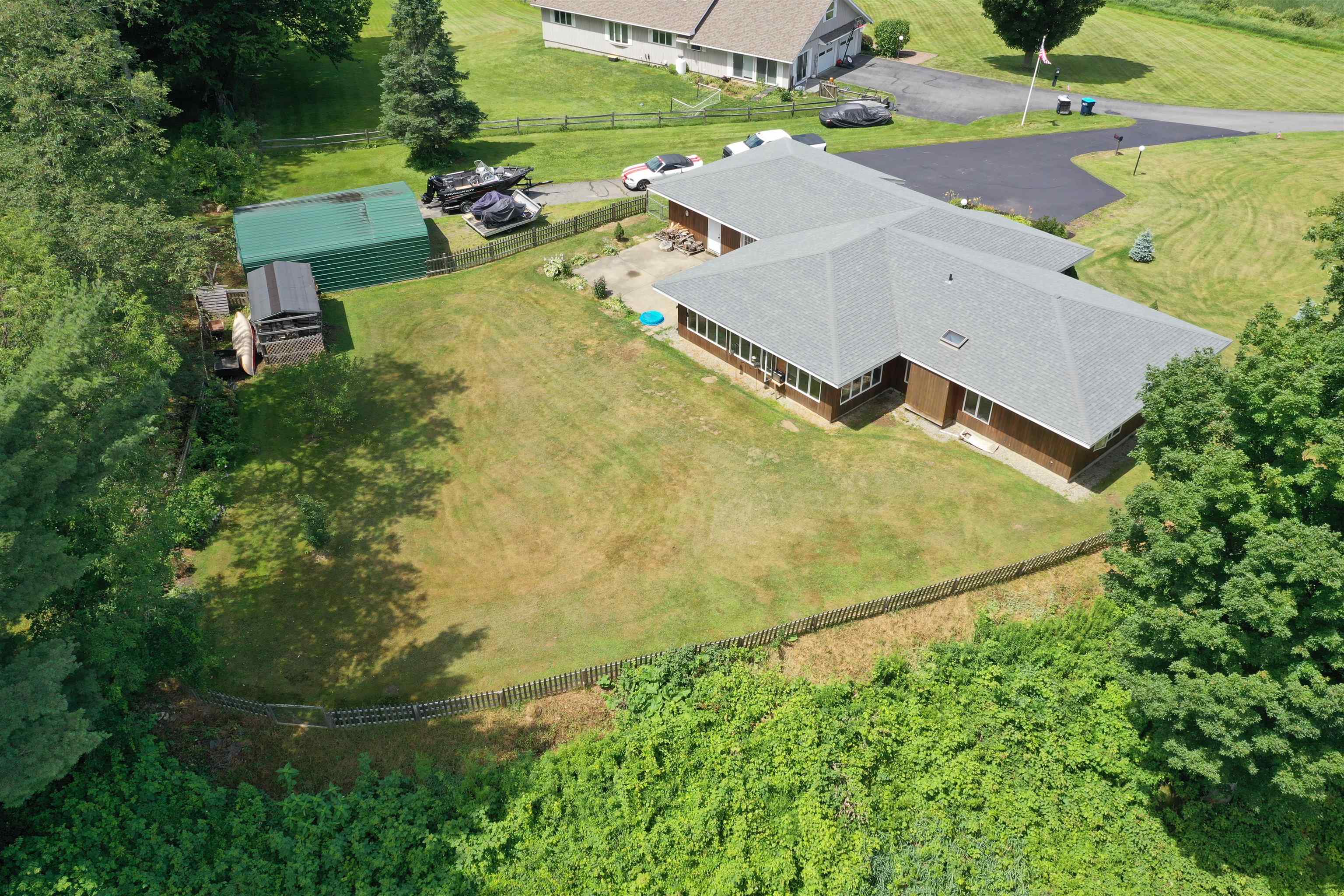 537 Memphremagog Views Property Photo 29