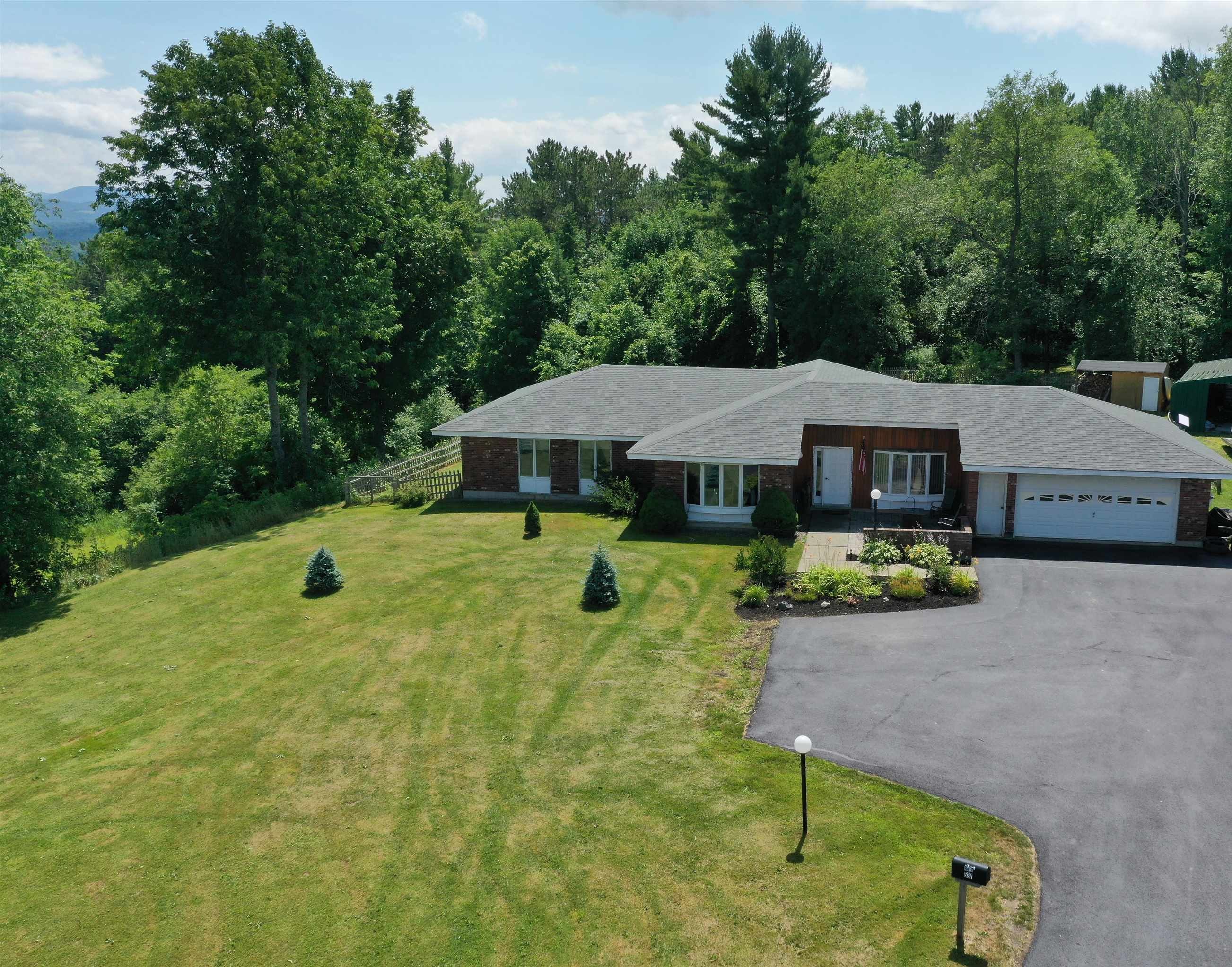 537 Memphremagog Views Property Photo 31