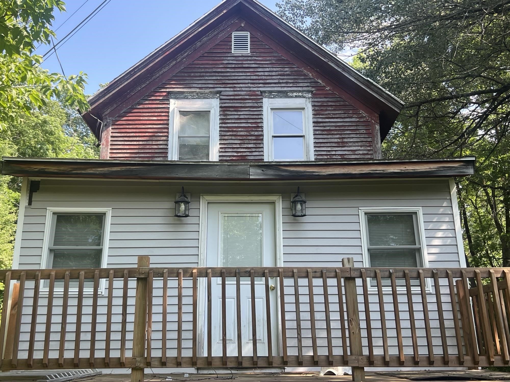 14 Railroad Street Property Photo 7