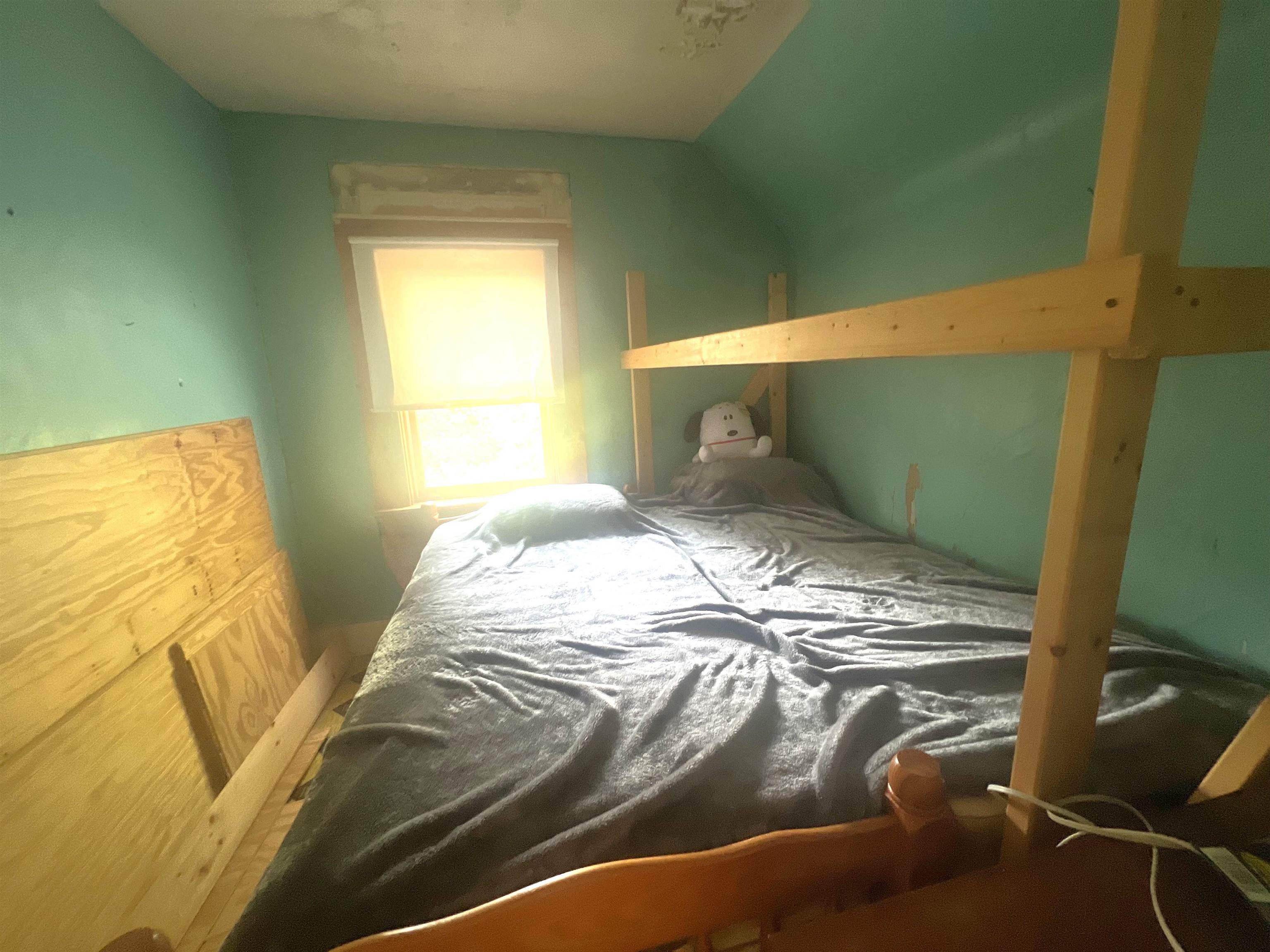 14 Railroad Street Property Photo 24