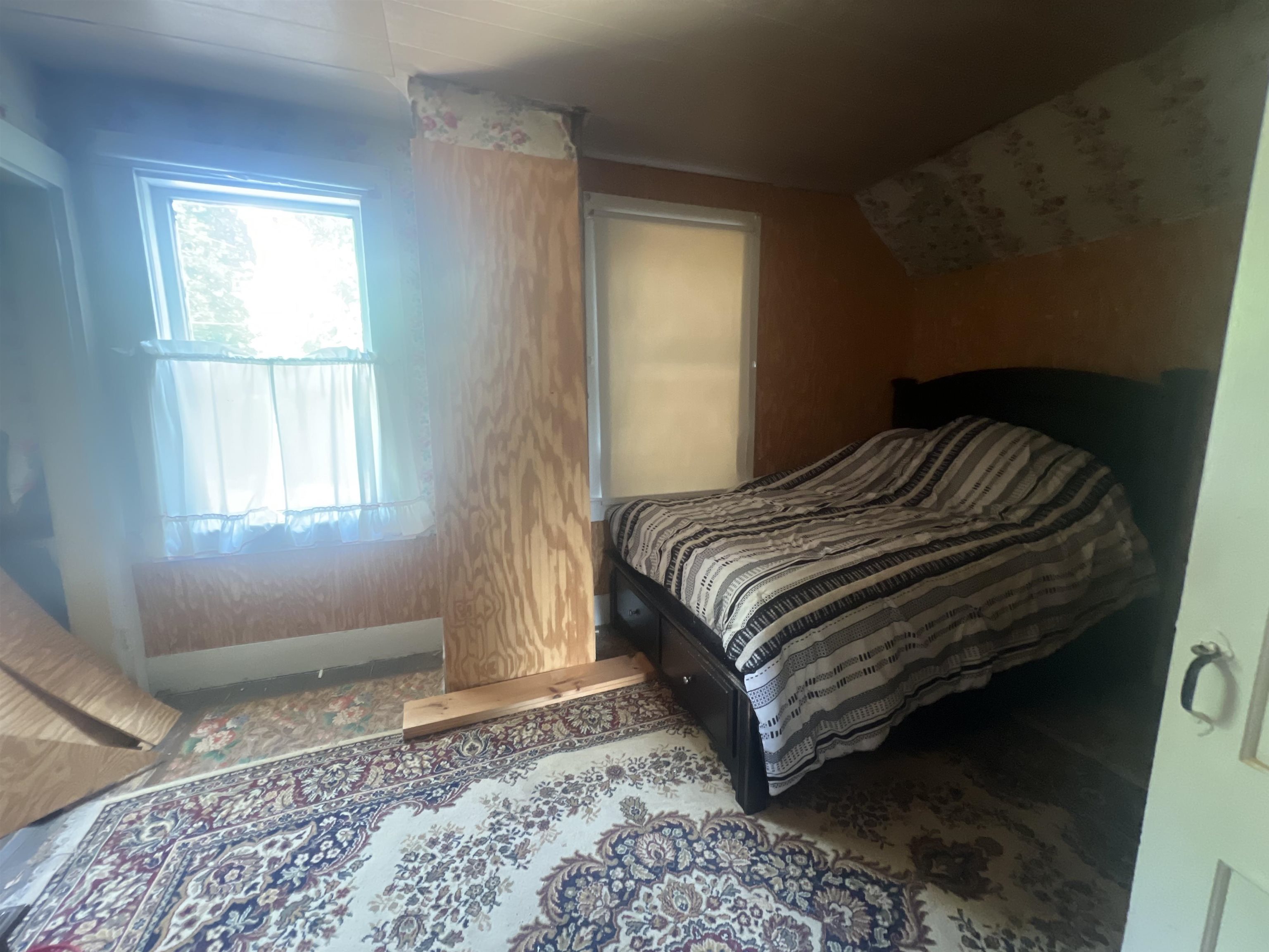 14 Railroad Street Property Photo 29