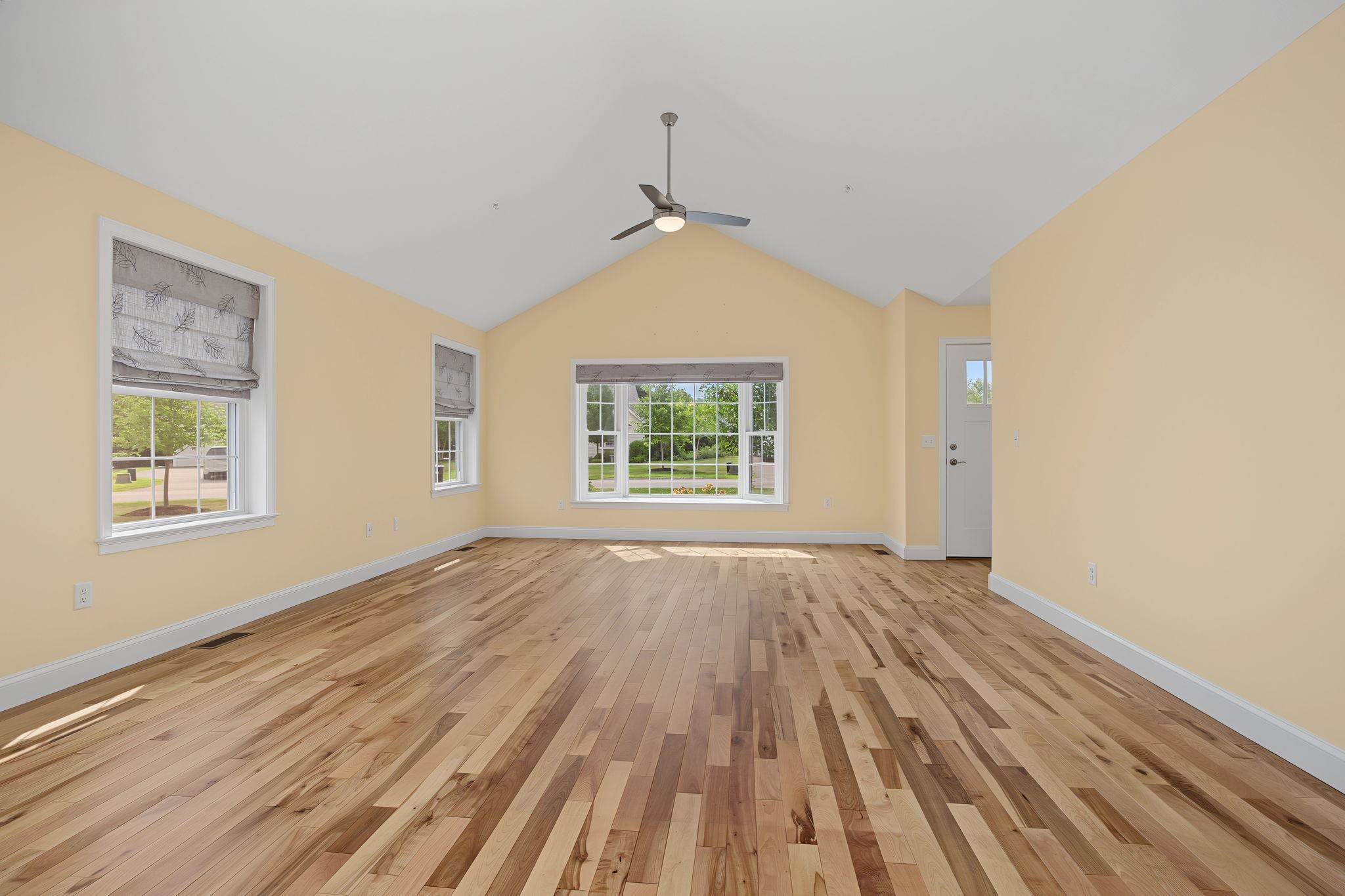 4 James Circle Property Photo 12