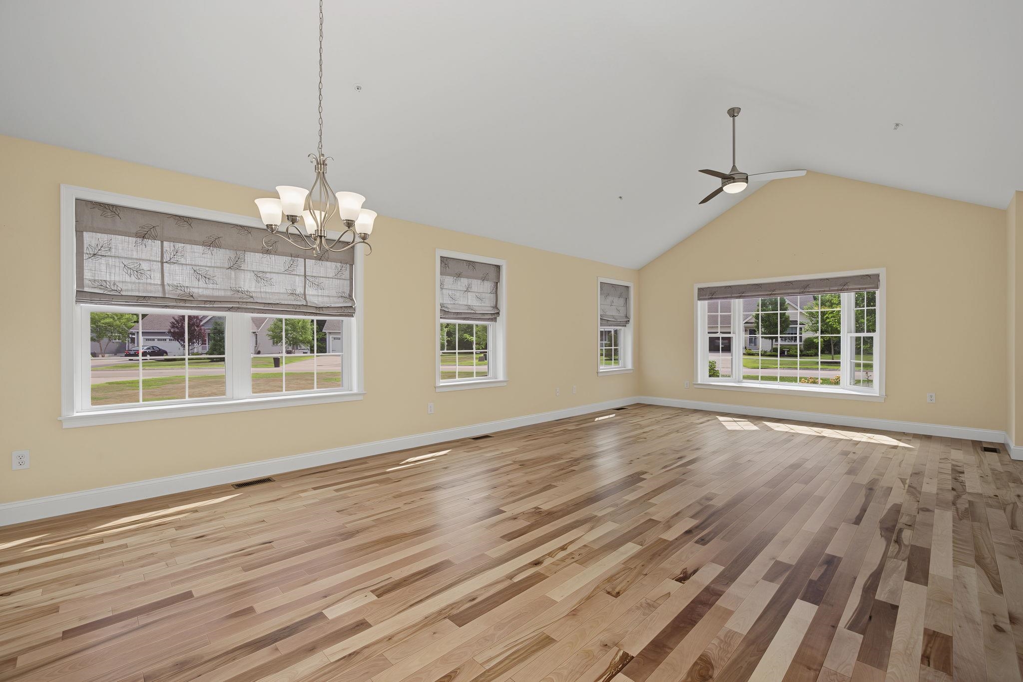 4 James Circle Property Photo 13