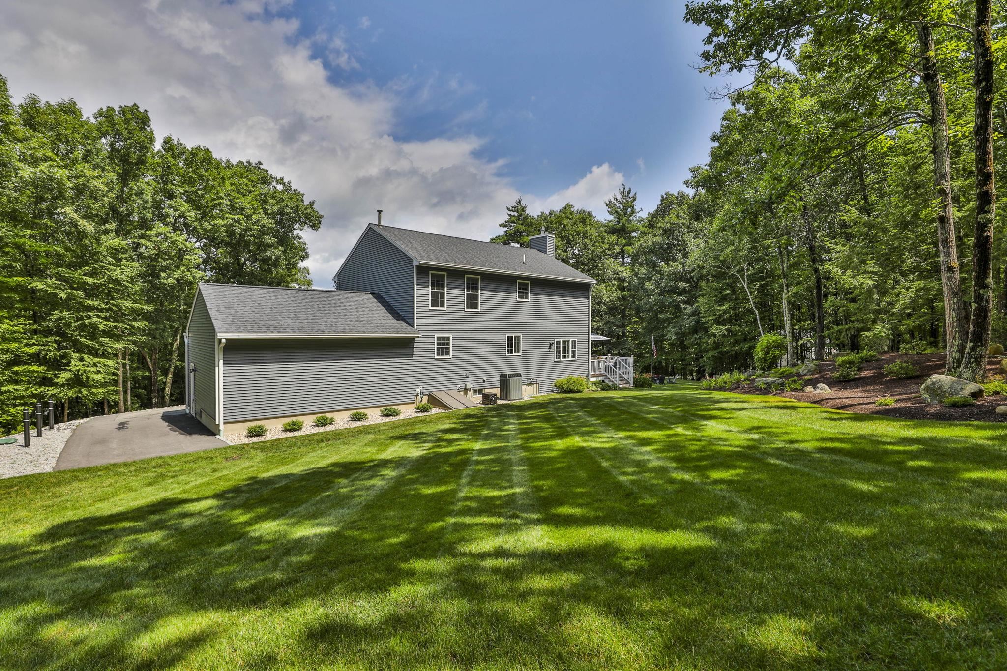 10 Mosher Drive Property Photo 14