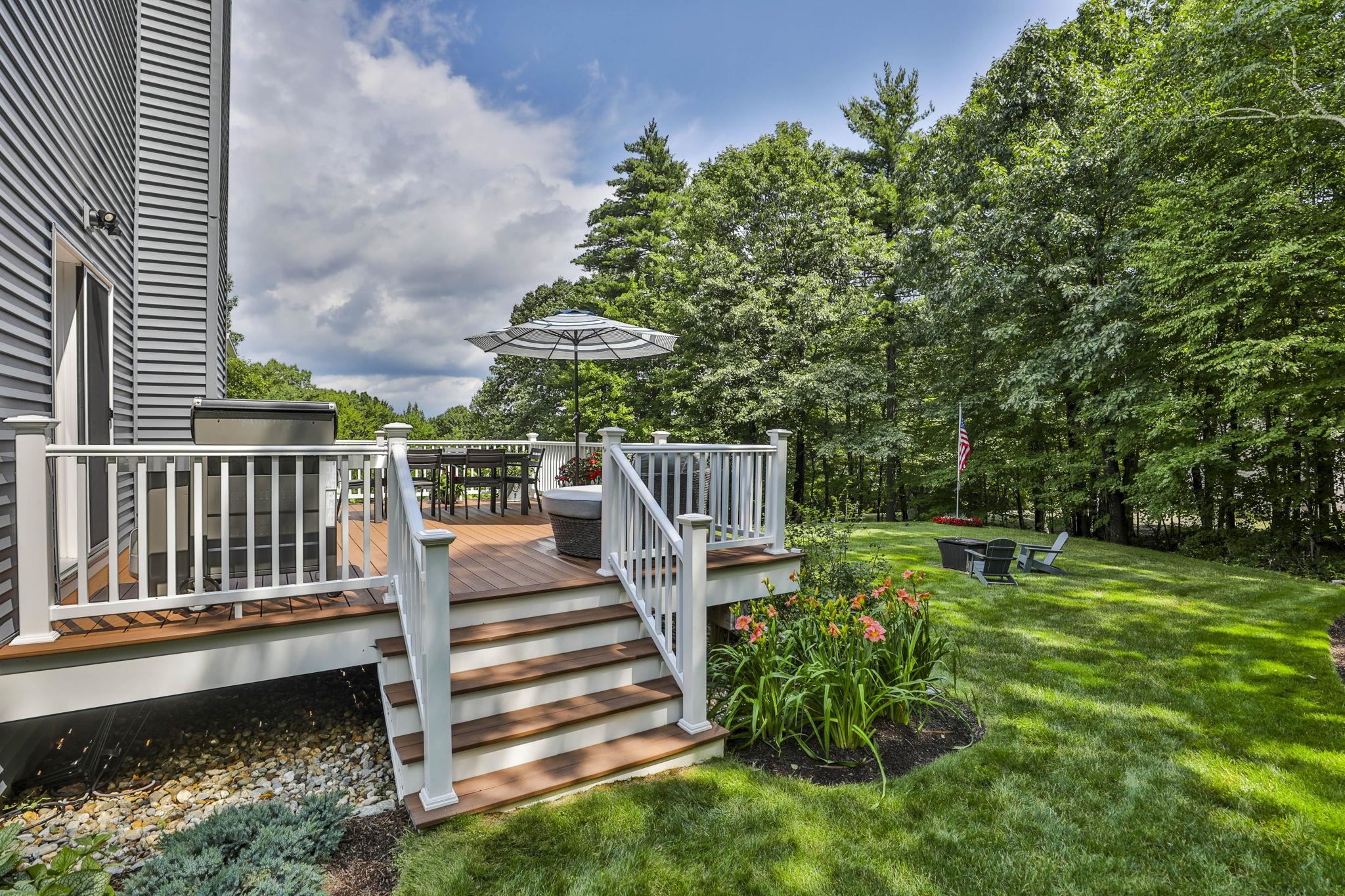 10 Mosher Drive Property Photo 15