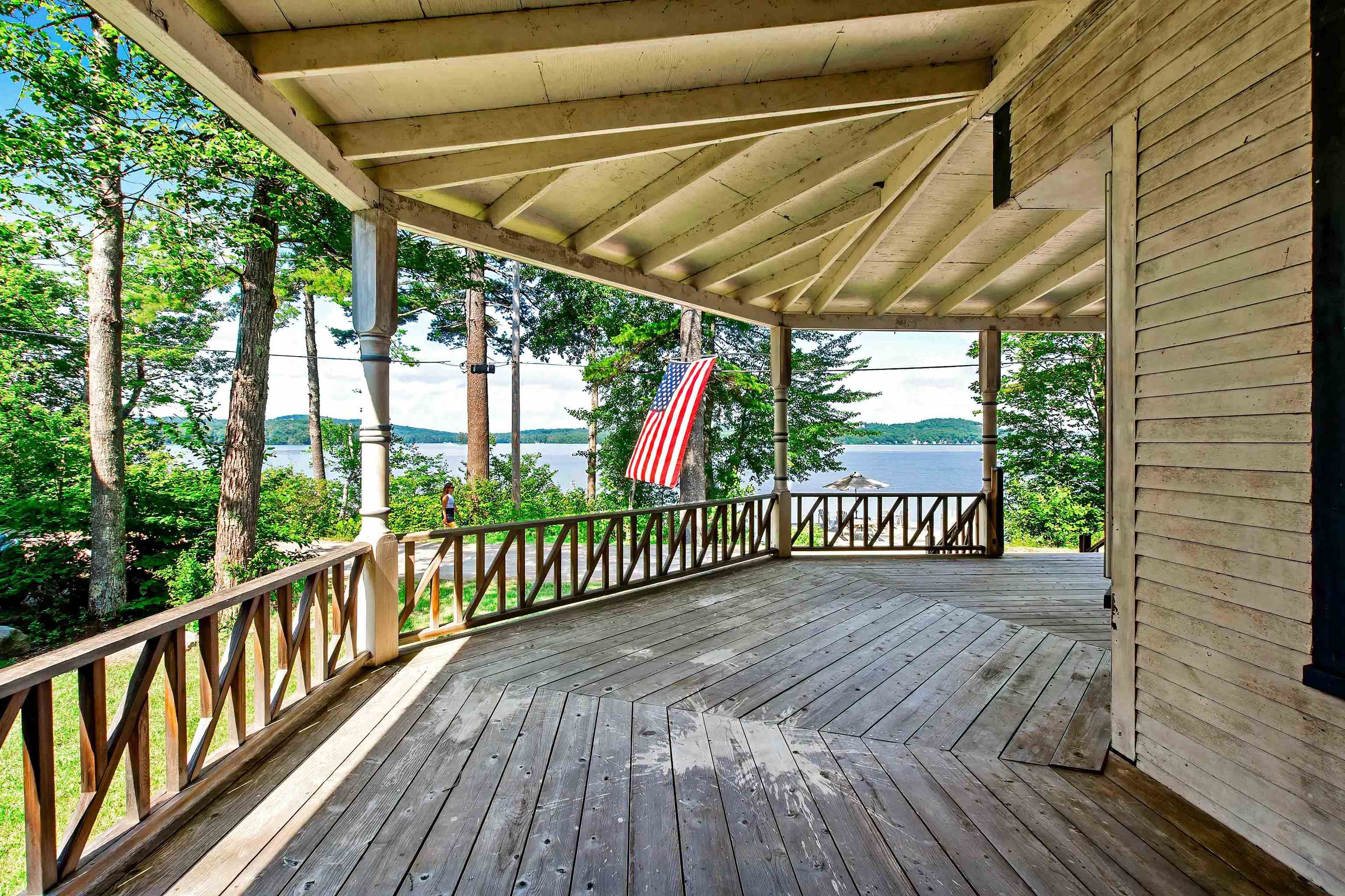 5 Lakeside Road Property Photo 4