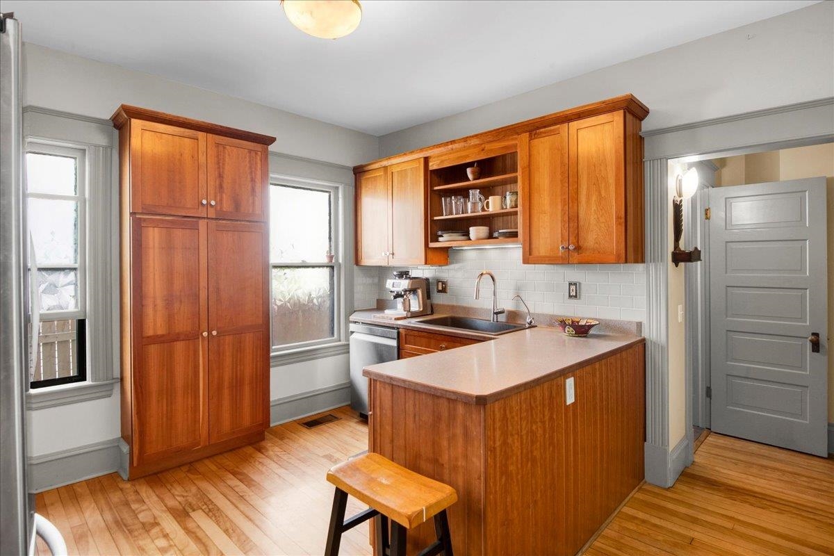 16 Isham Street Property Photo 3