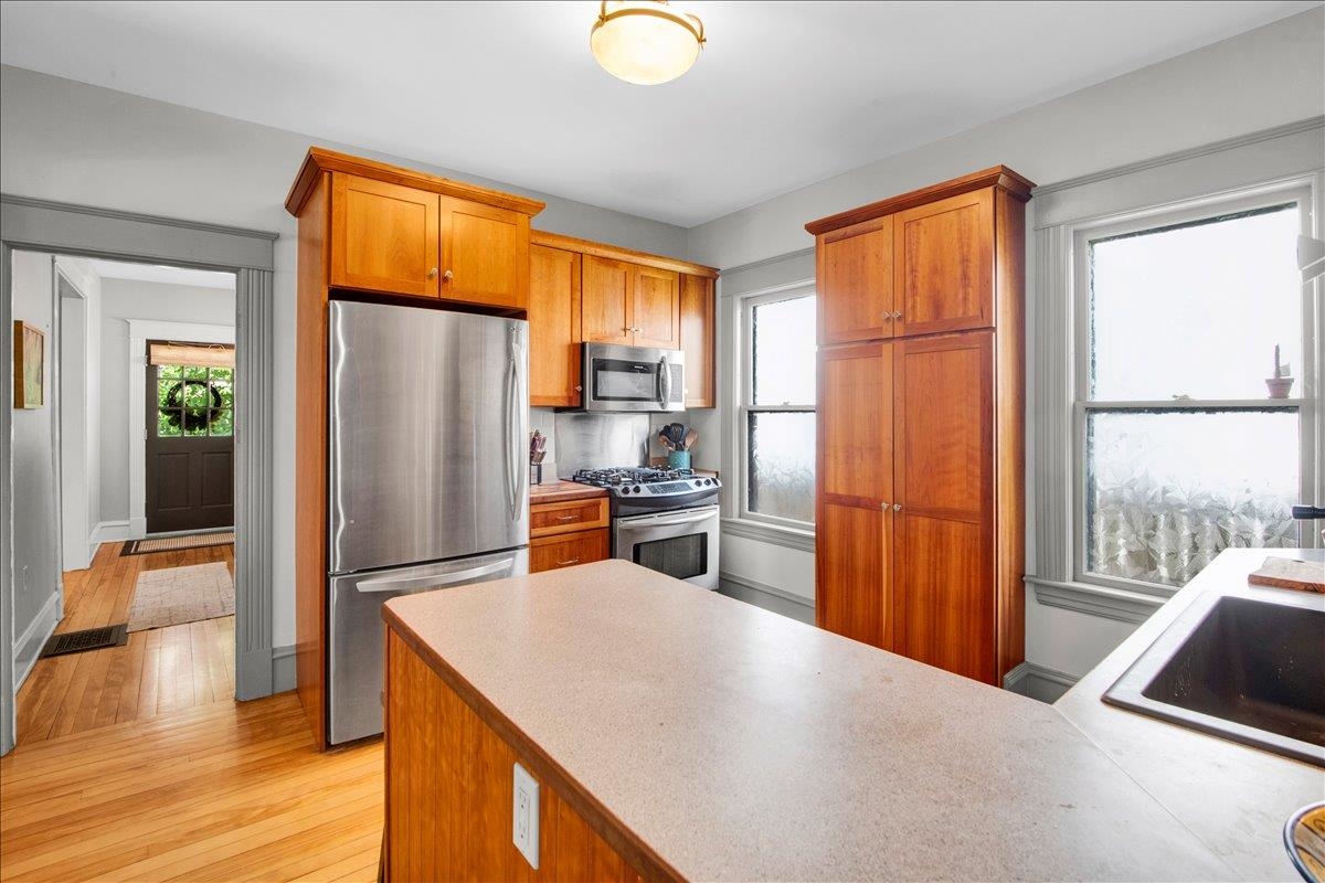16 Isham Street Property Photo 9