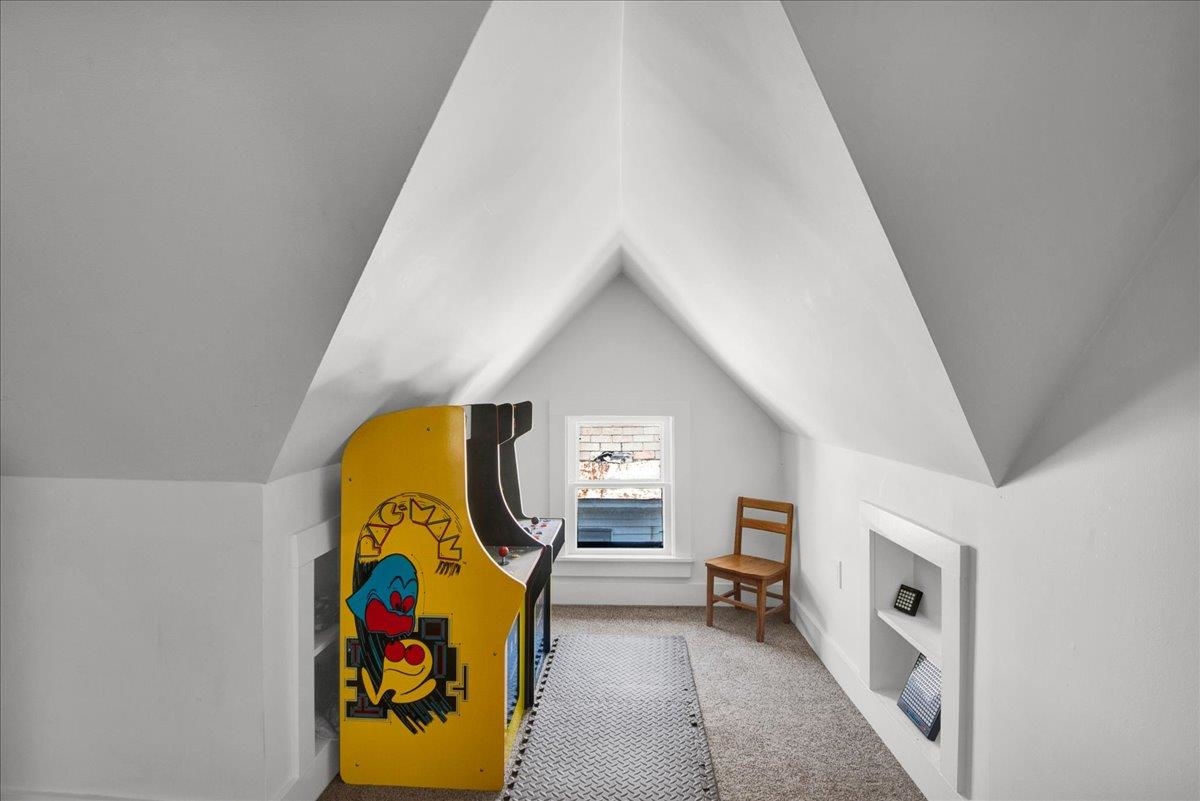 16 Isham Street Property Photo 23