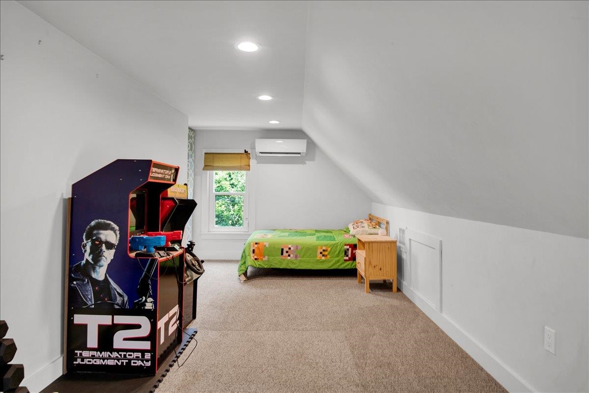 16 Isham Street Property Photo 26