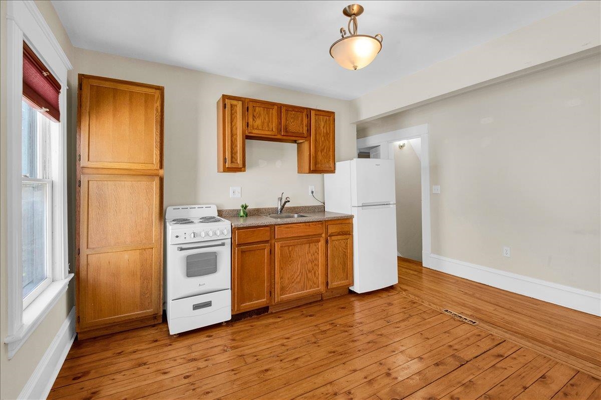 16 Isham Street Property Photo 33