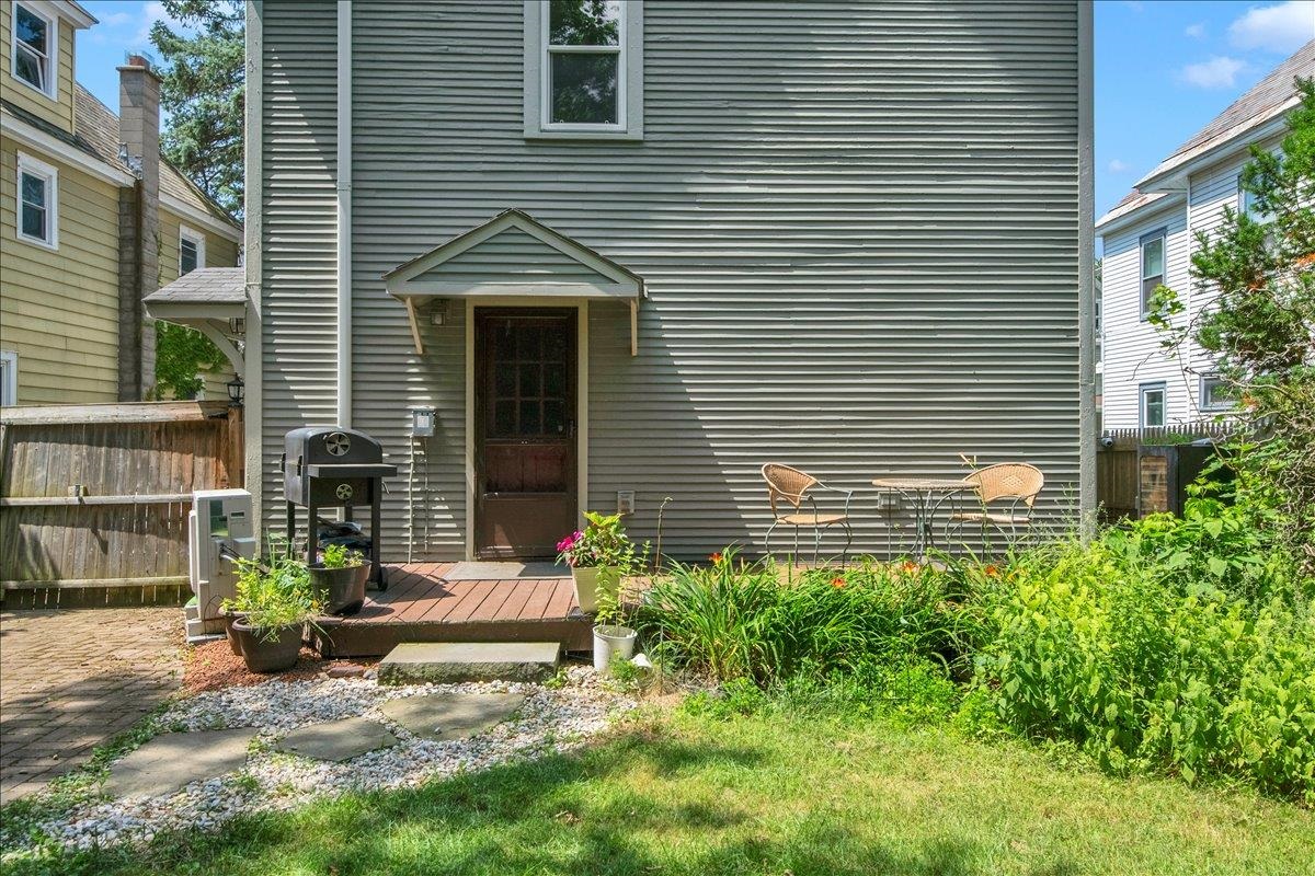 16 Isham Street Property Photo 39