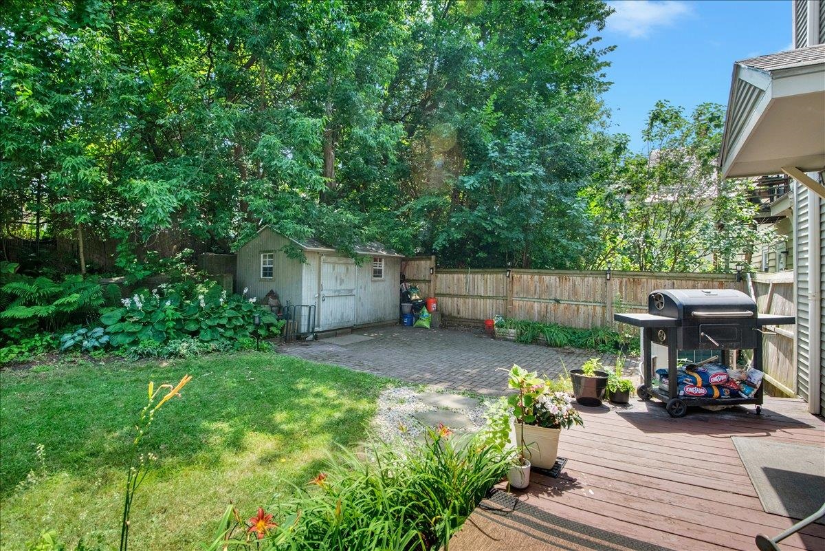 16 Isham Street Property Photo 41