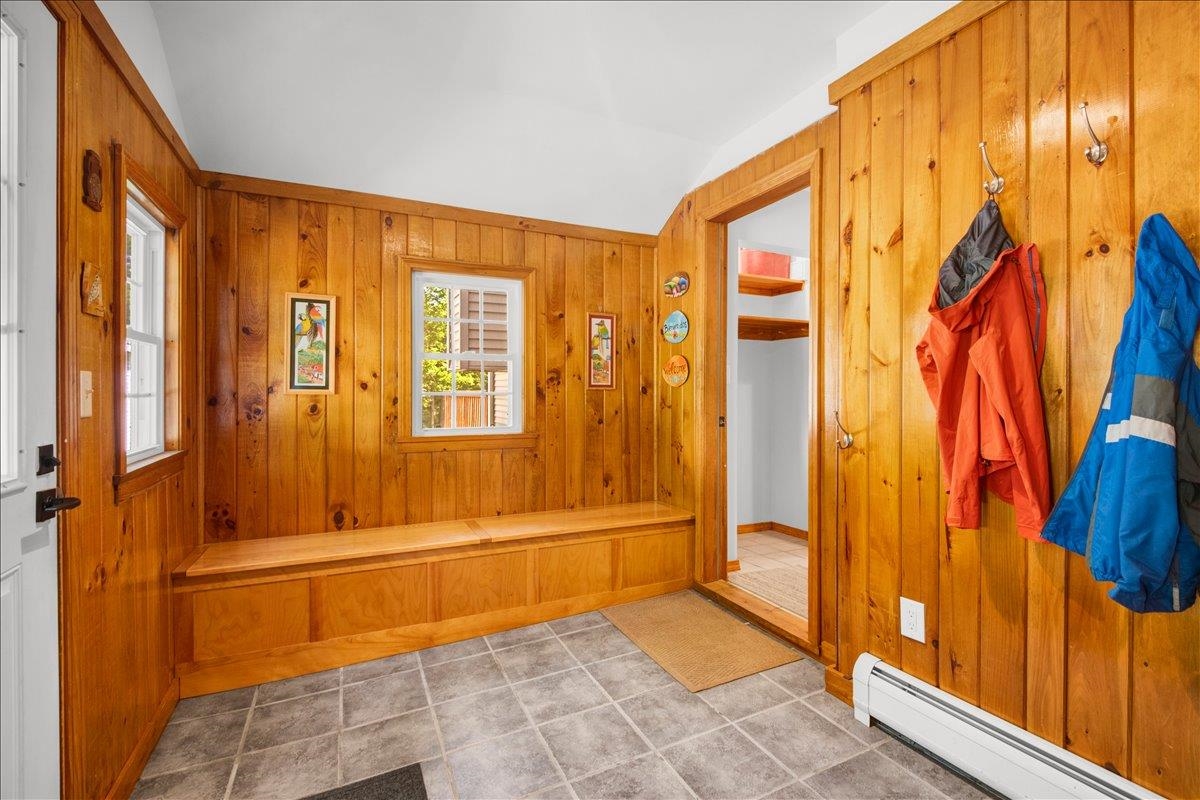 218 Donahue Road Property Photo 8