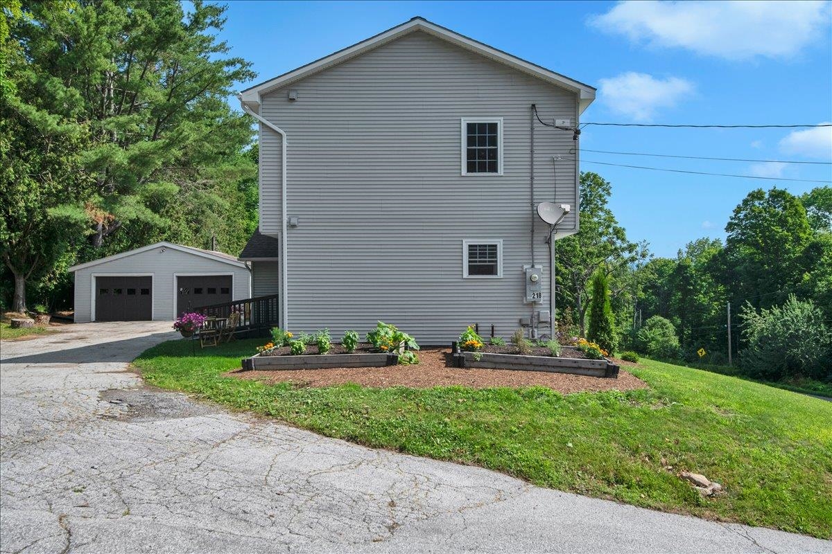 218 Donahue Road Property Photo 43