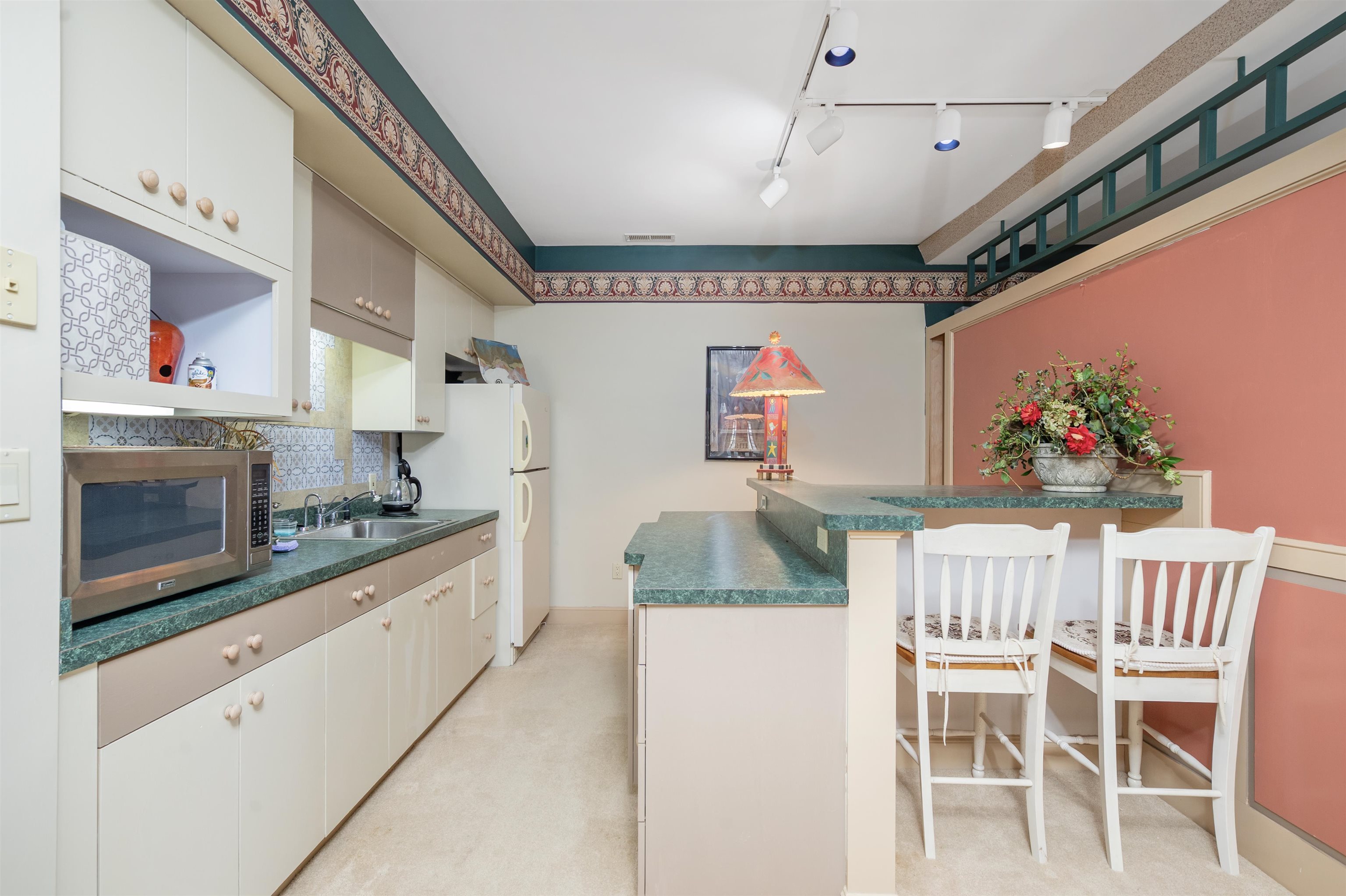 56 Tracy Way Property Photo 37