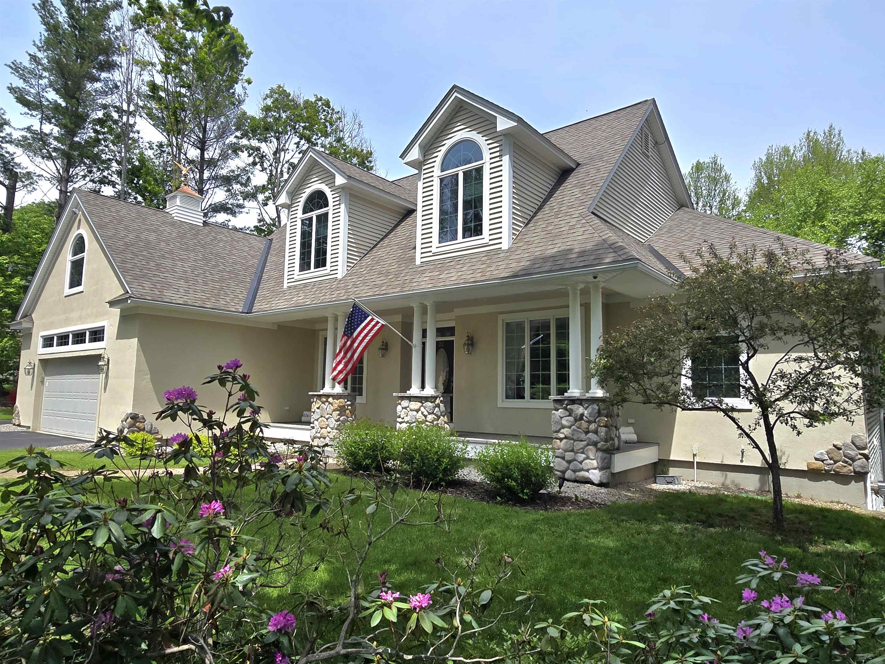 22 Moat Lane Property Photo 3
