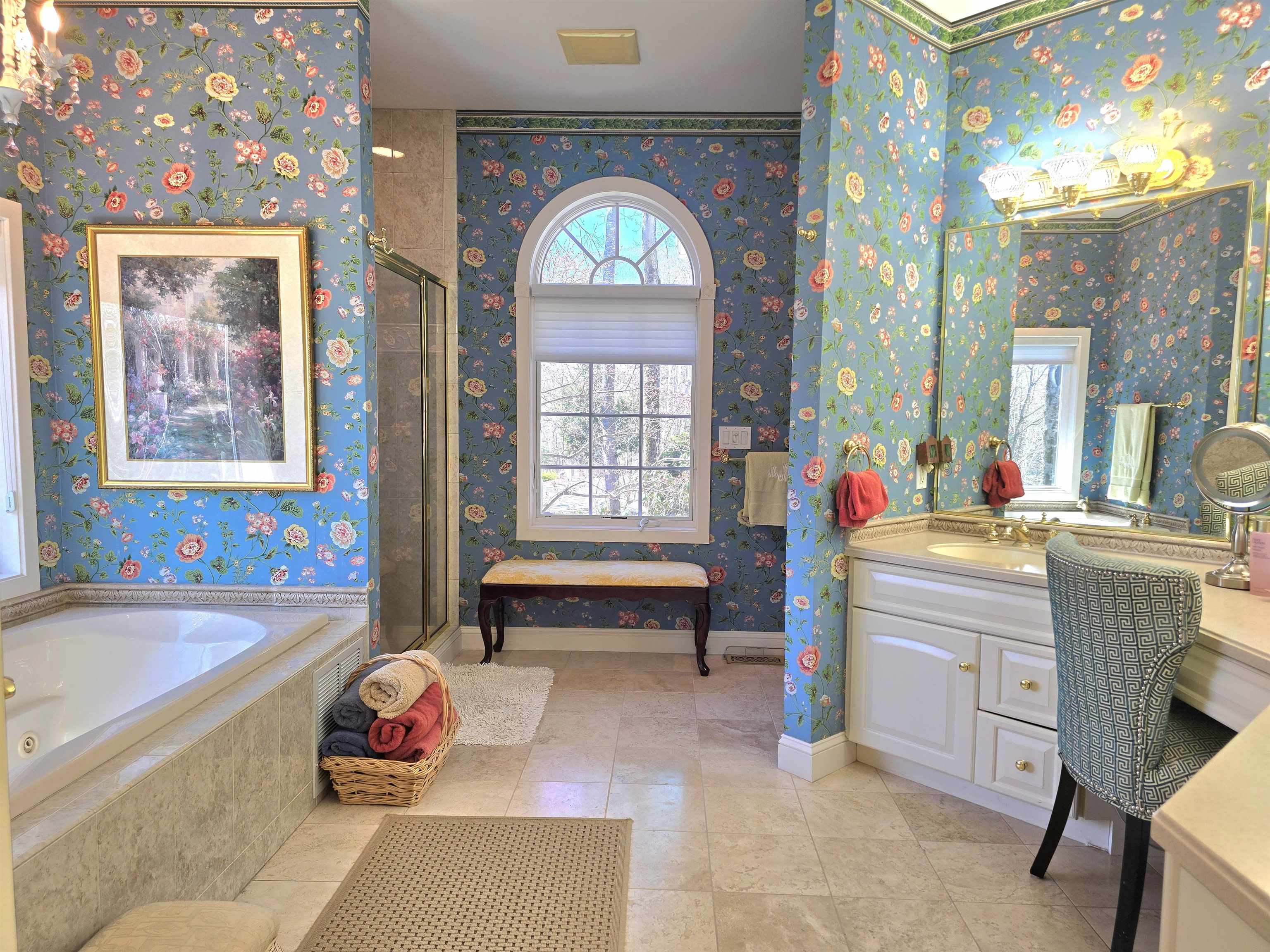 22 Moat Lane Property Photo 18