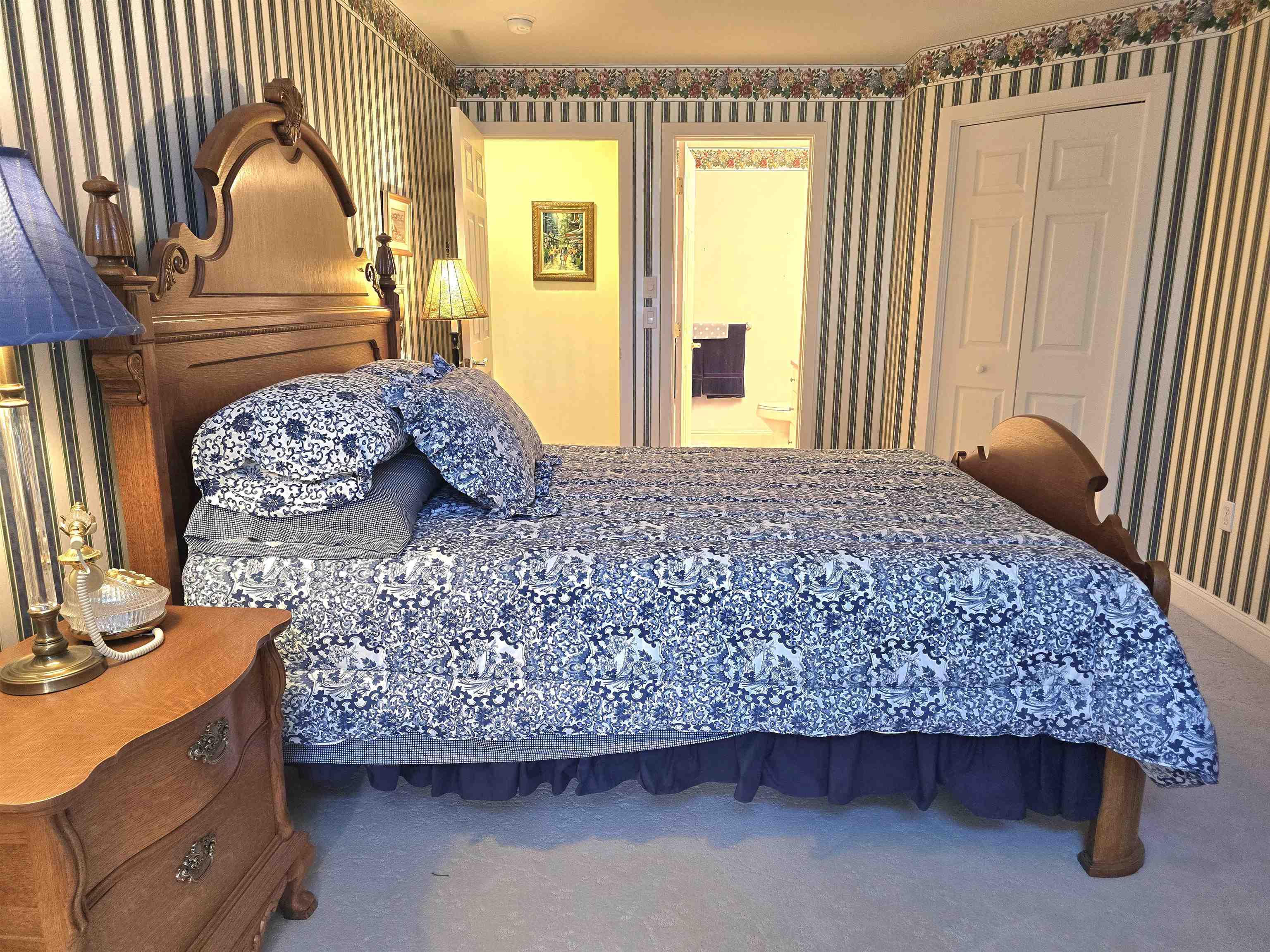 22 Moat Lane Property Photo 31