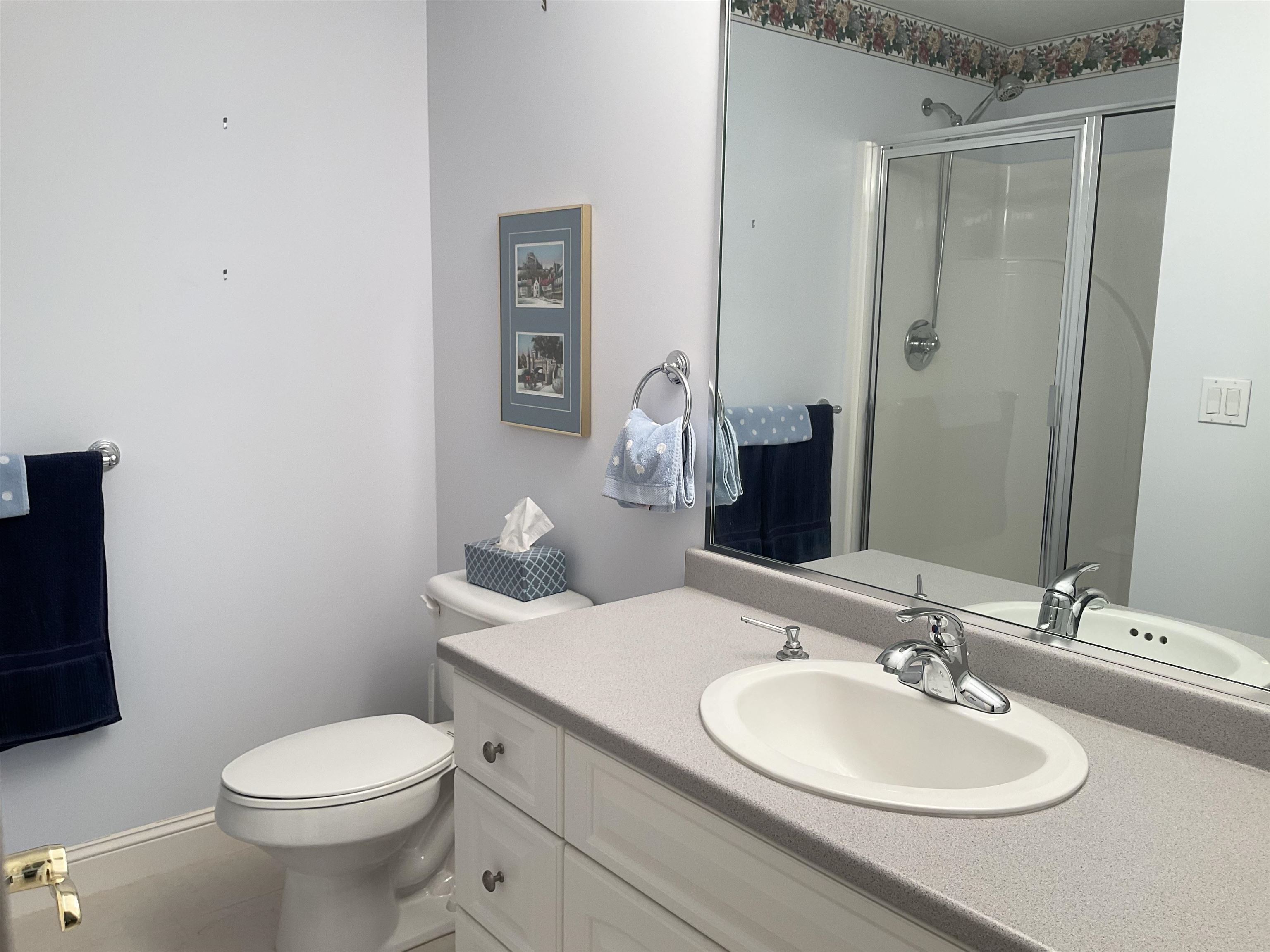 22 Moat Lane Property Photo 32
