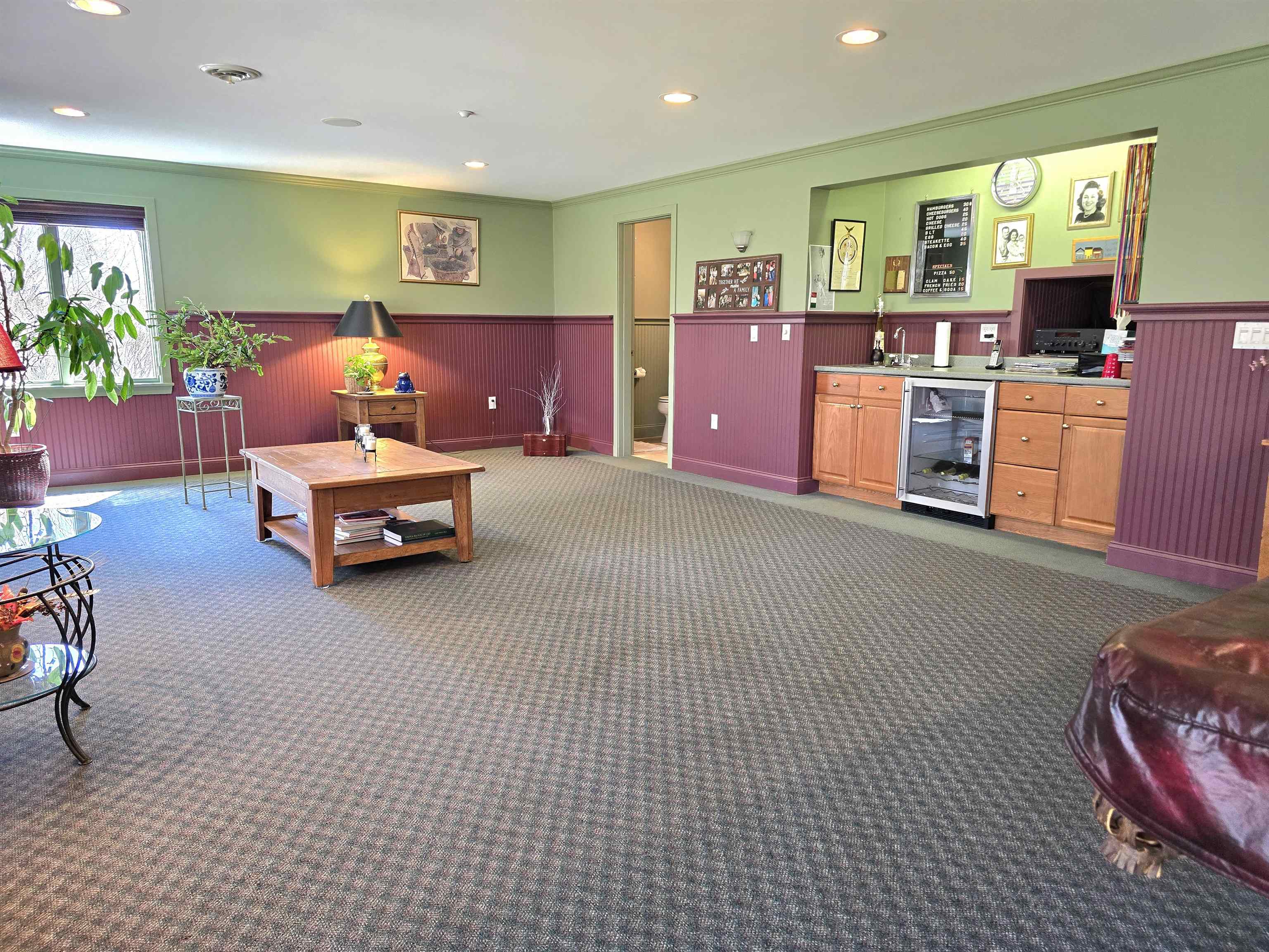 22 Moat Lane Property Photo 42