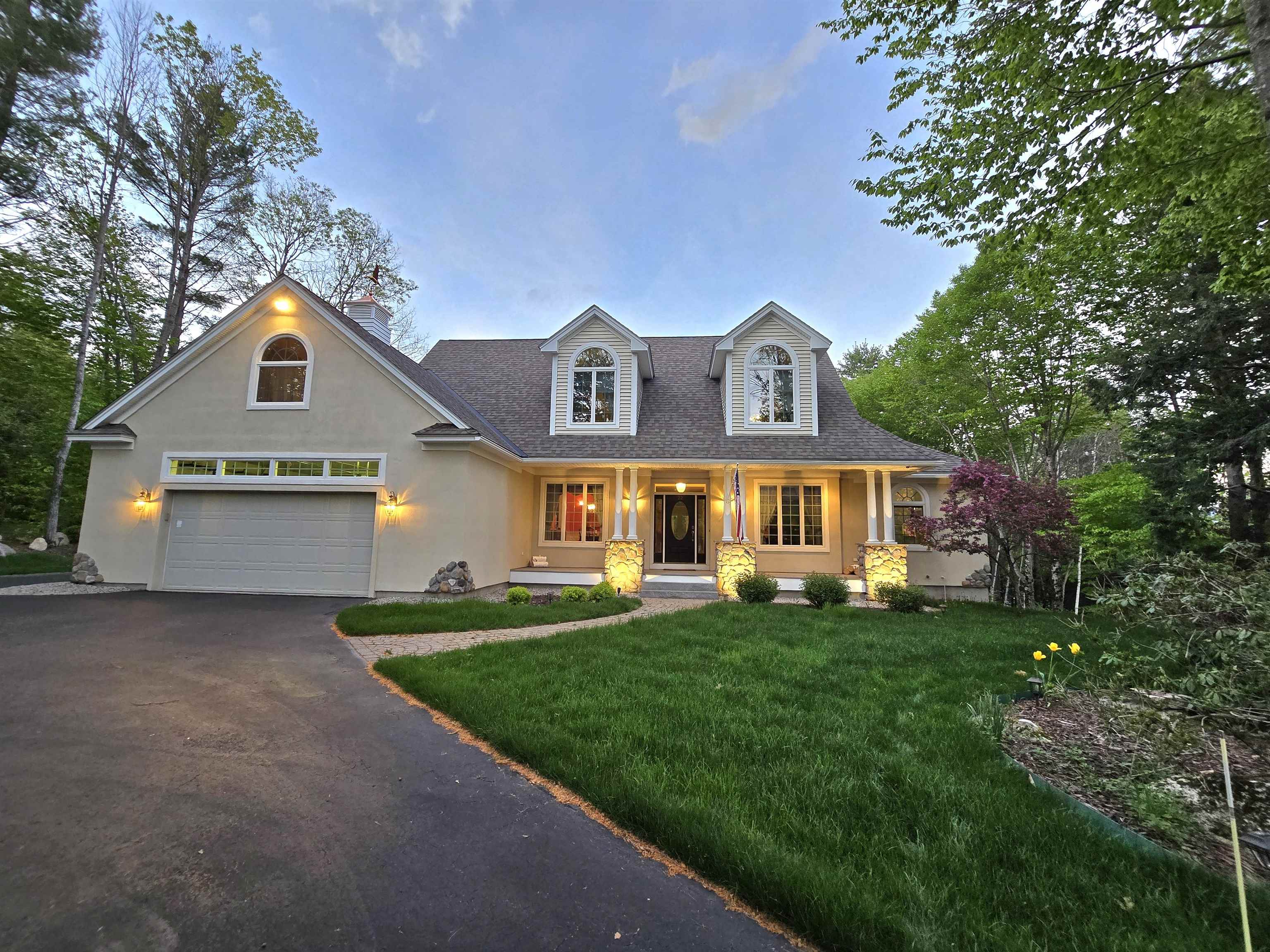 22 Moat Lane Property Photo 60