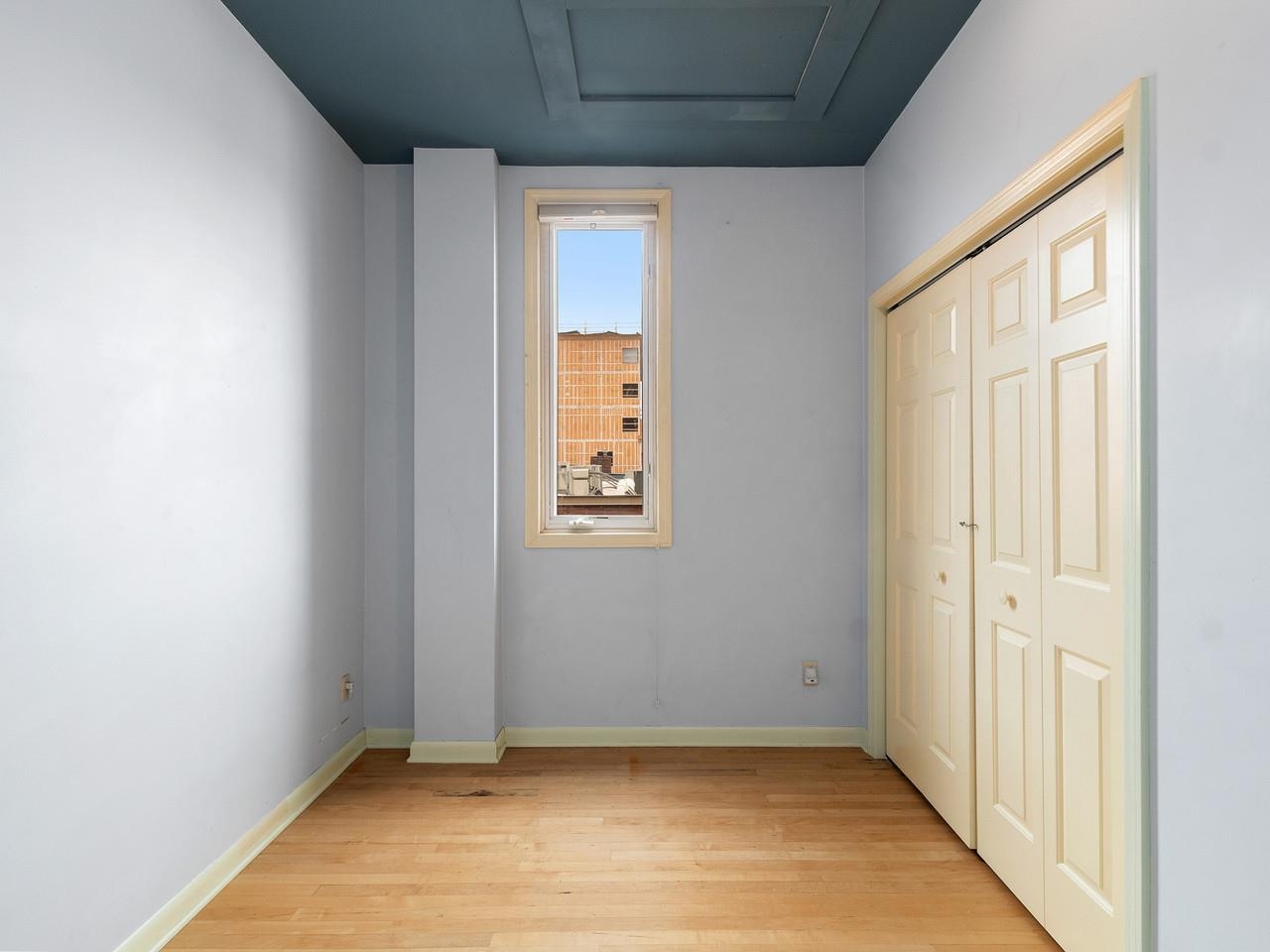 230 College Street Property Photo 13