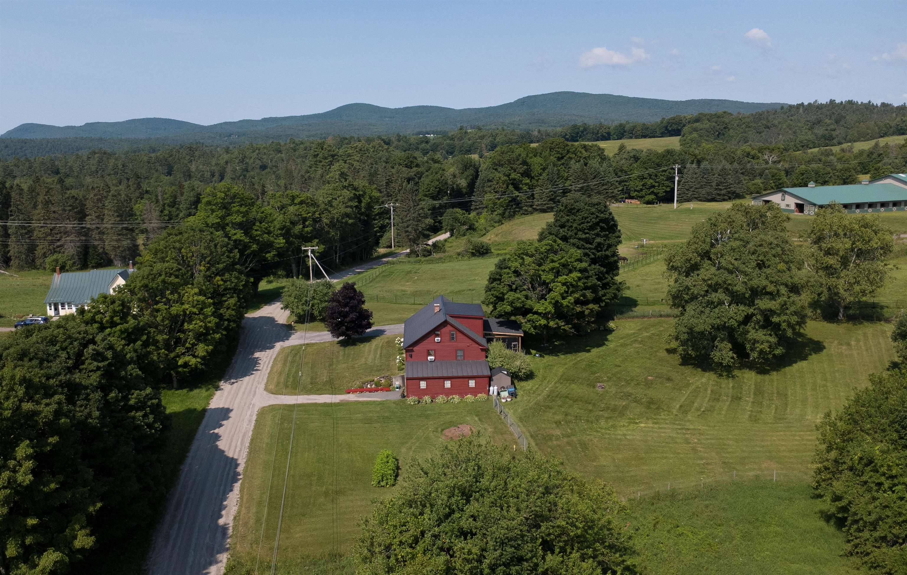 340 Currier Road Property Photo 4