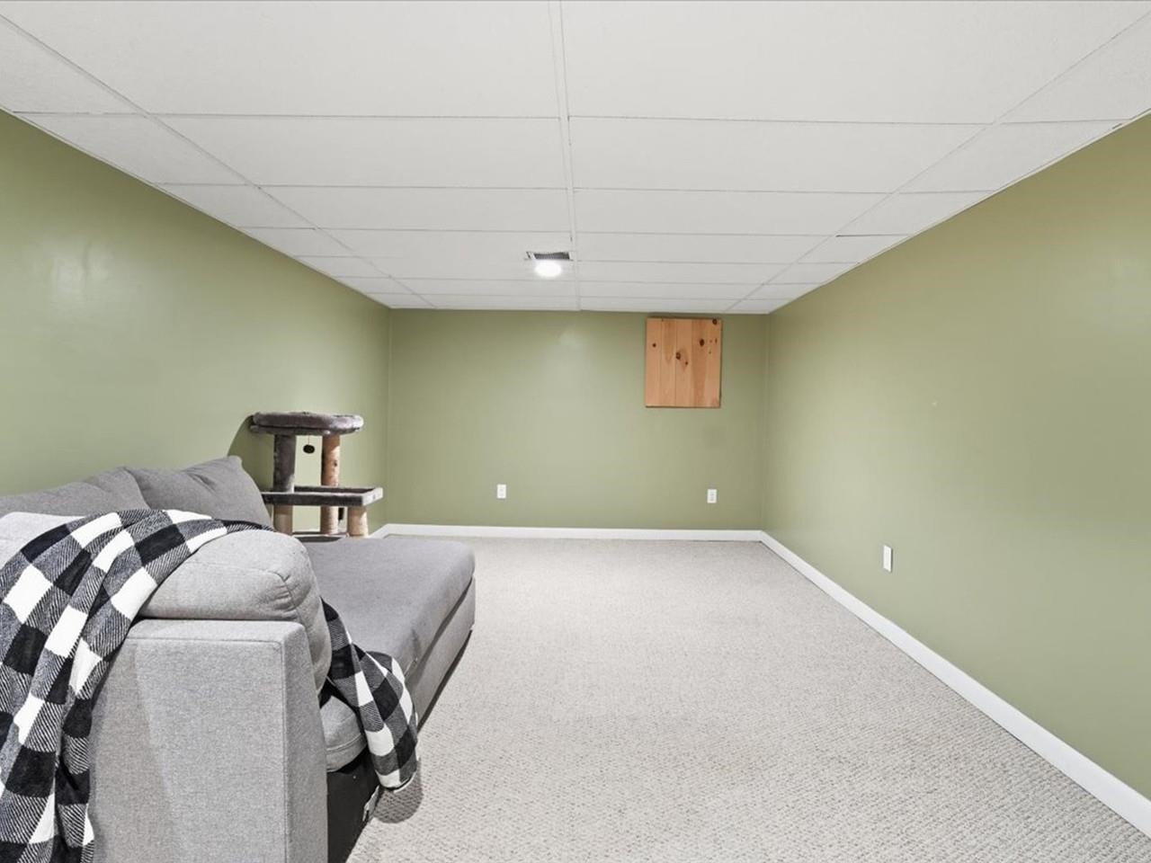 638 Nottingham Drive Property Photo 34