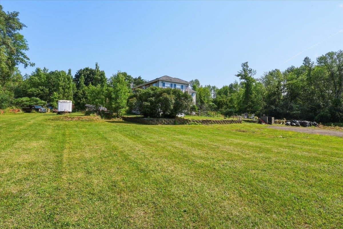 47 Phelps Lane Property Photo 10