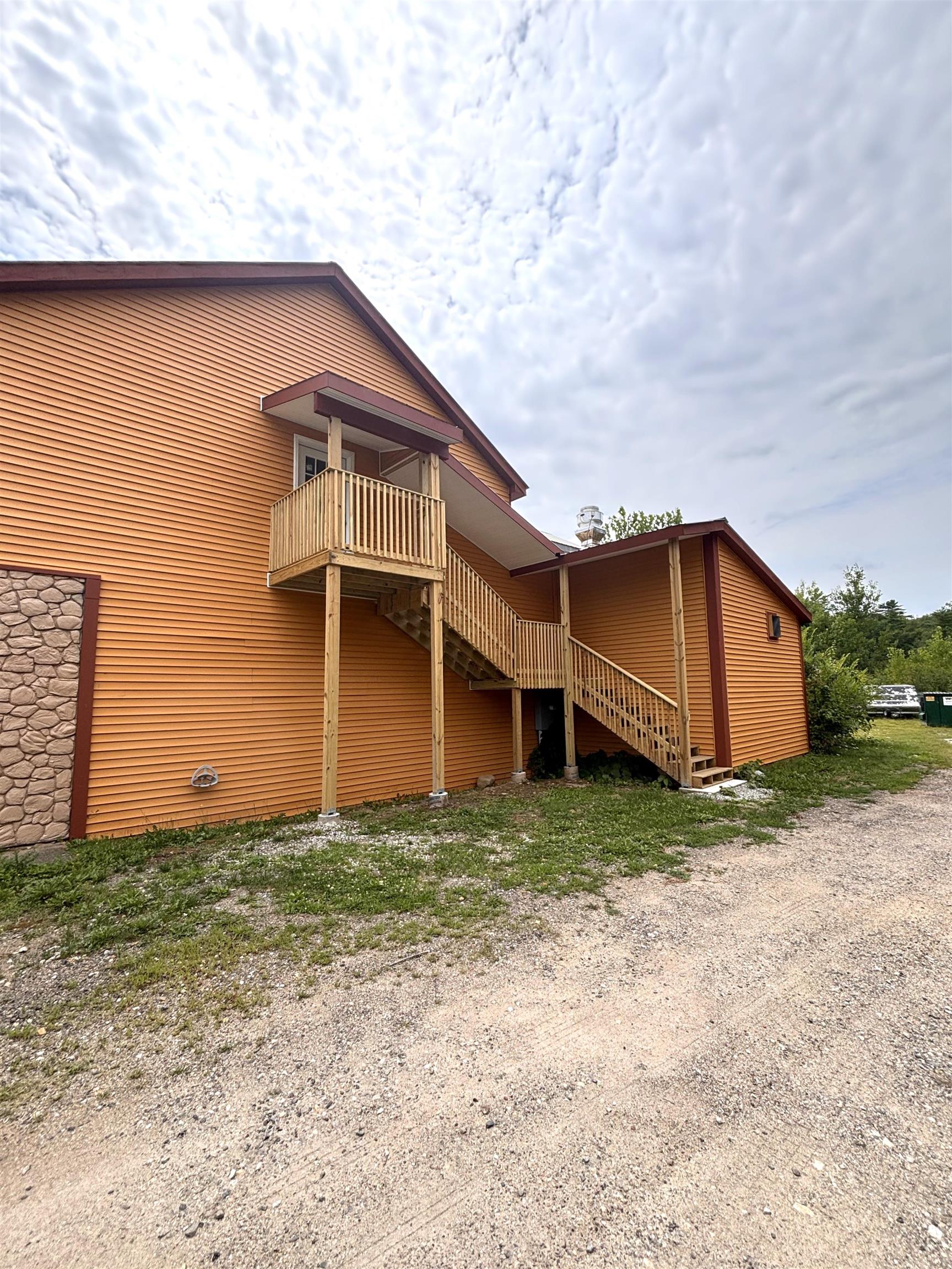 500 Laconia Road Property Photo 8