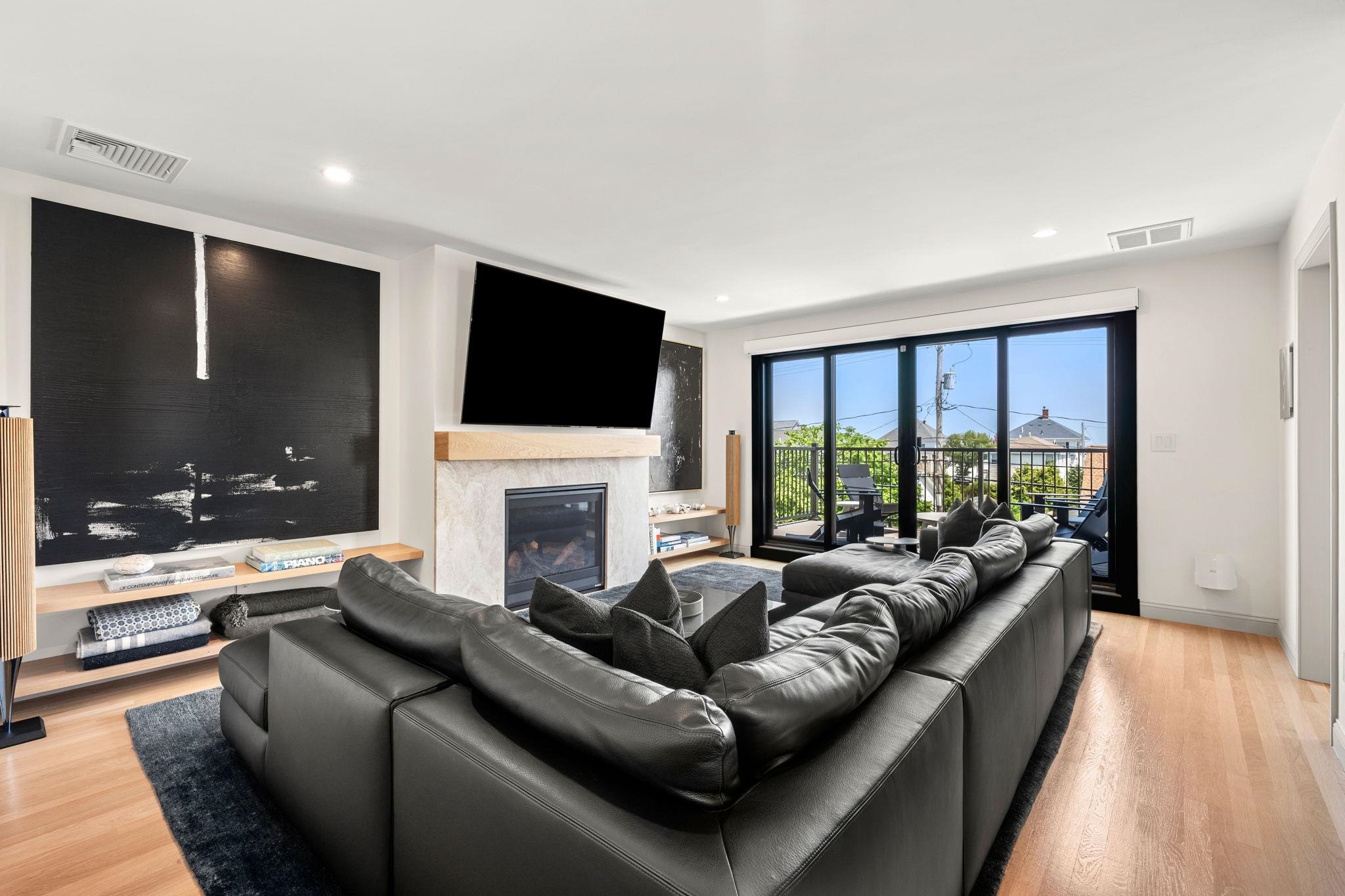 82 Kings Highway Property Photo 40