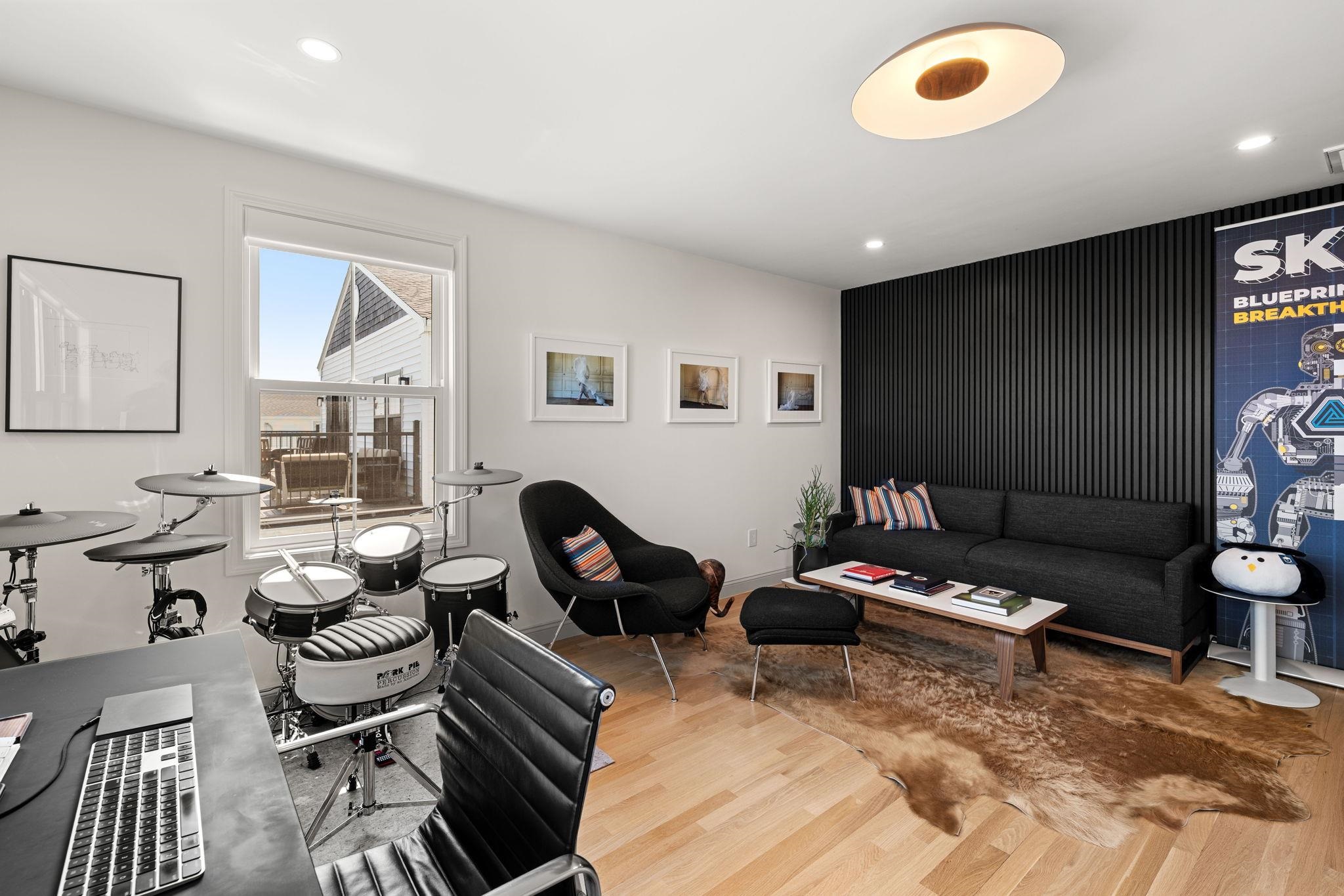 82 Kings Highway Property Photo 42