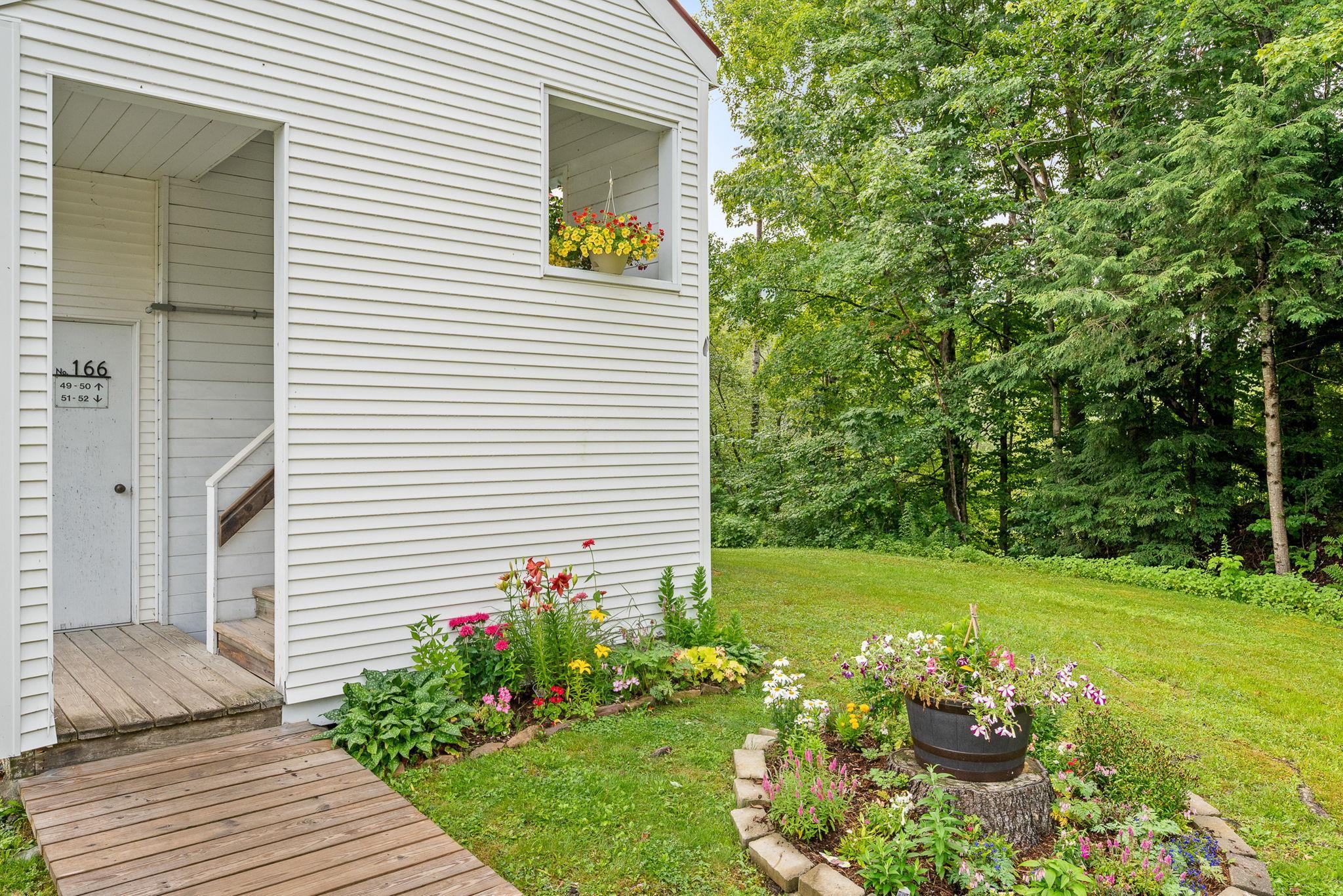 166 Huckleberry Lane Property Photo 4