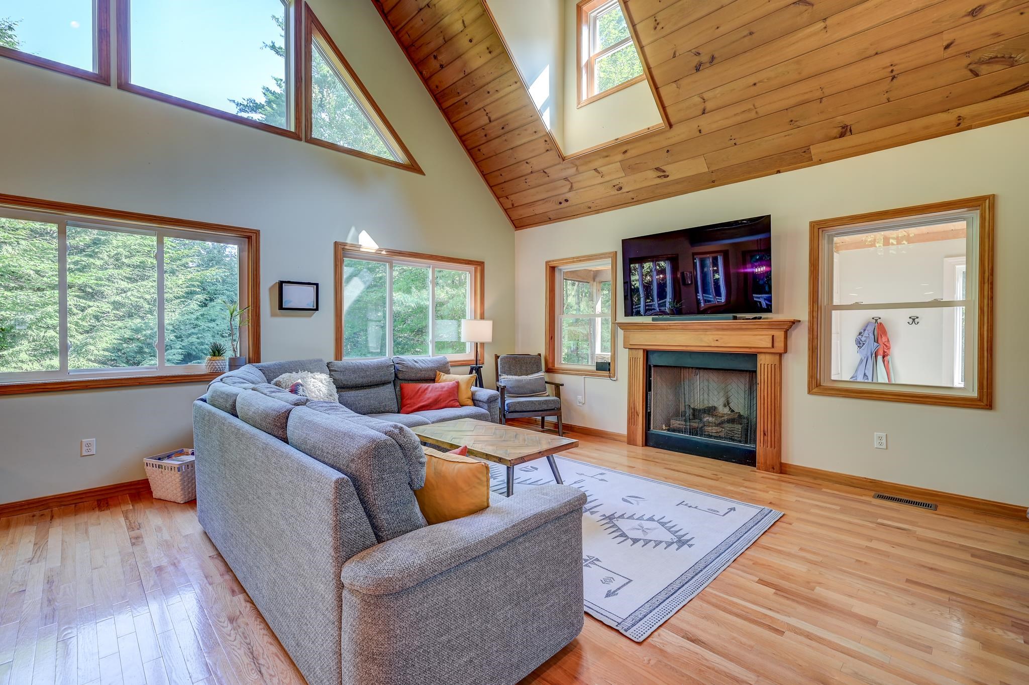 65 Garmish Road Property Photo 11