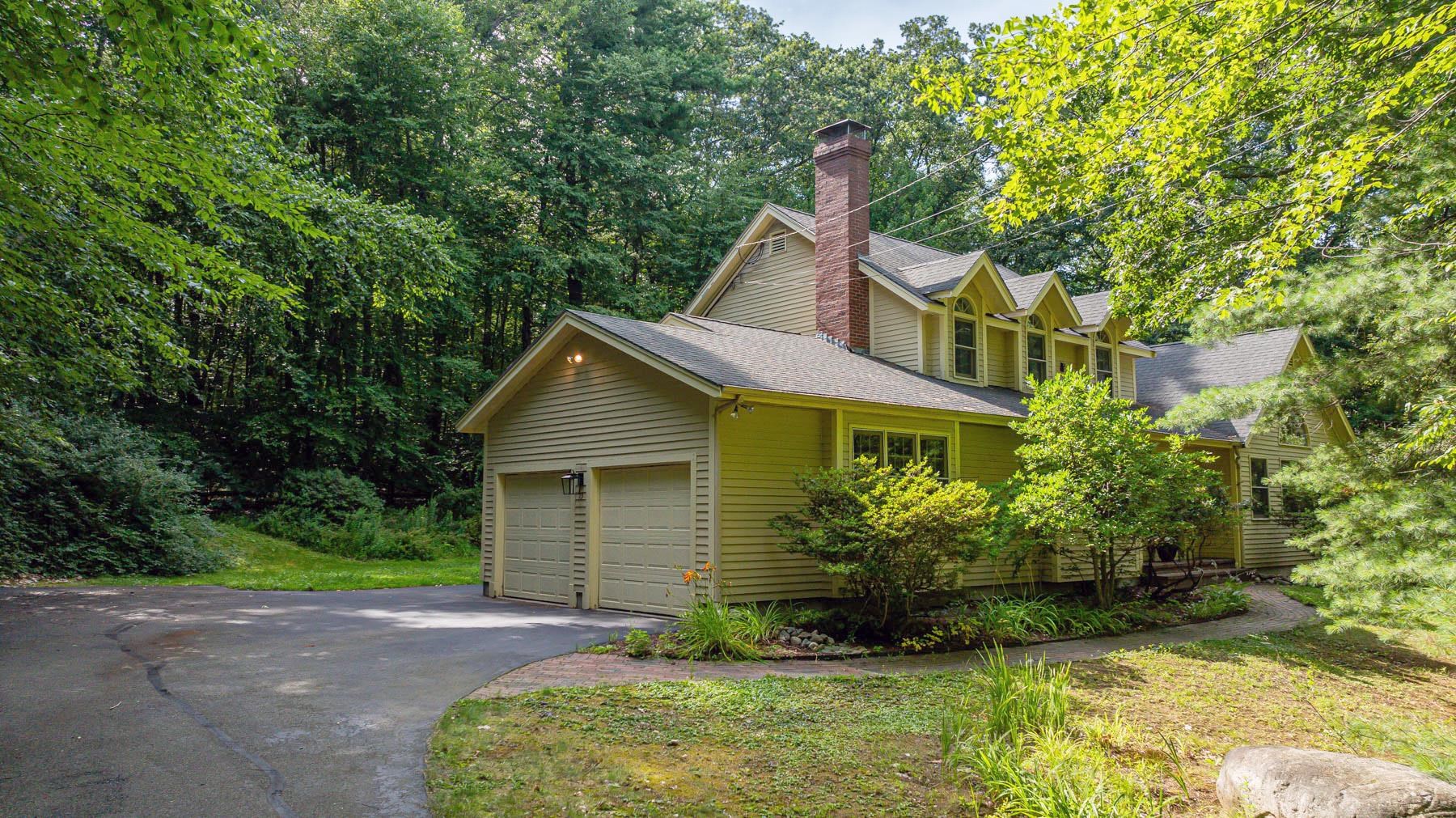 13 Greystone Road Property Photo 1