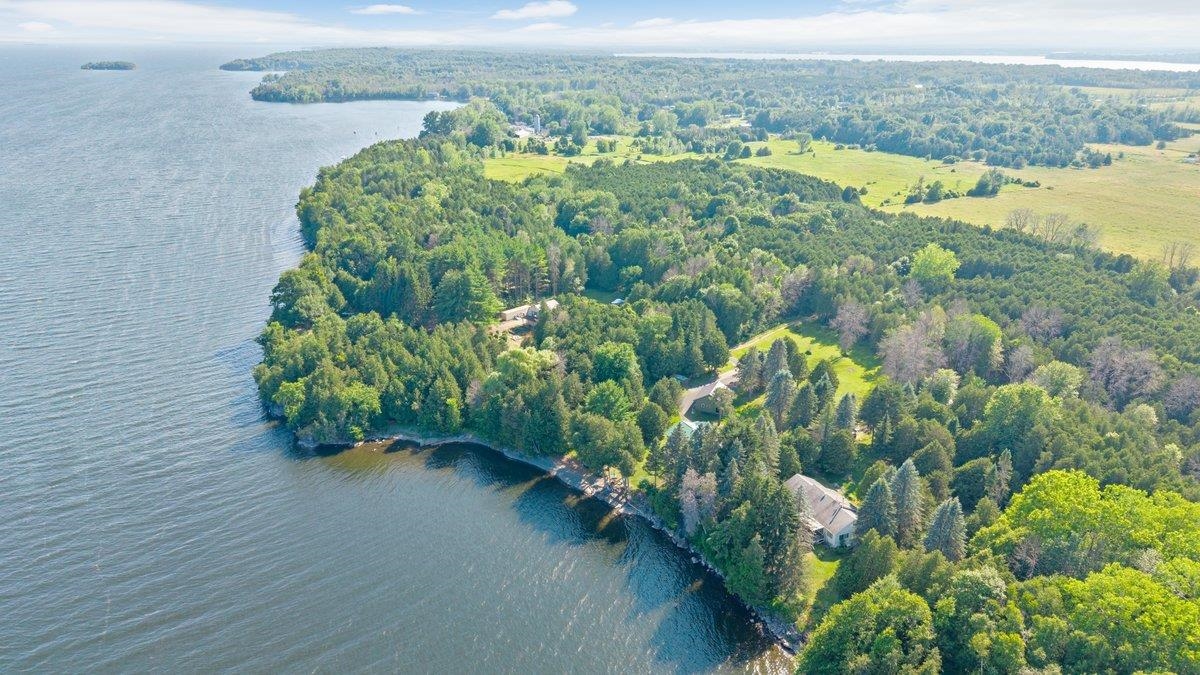 478 Jordan Point Property Photo 4