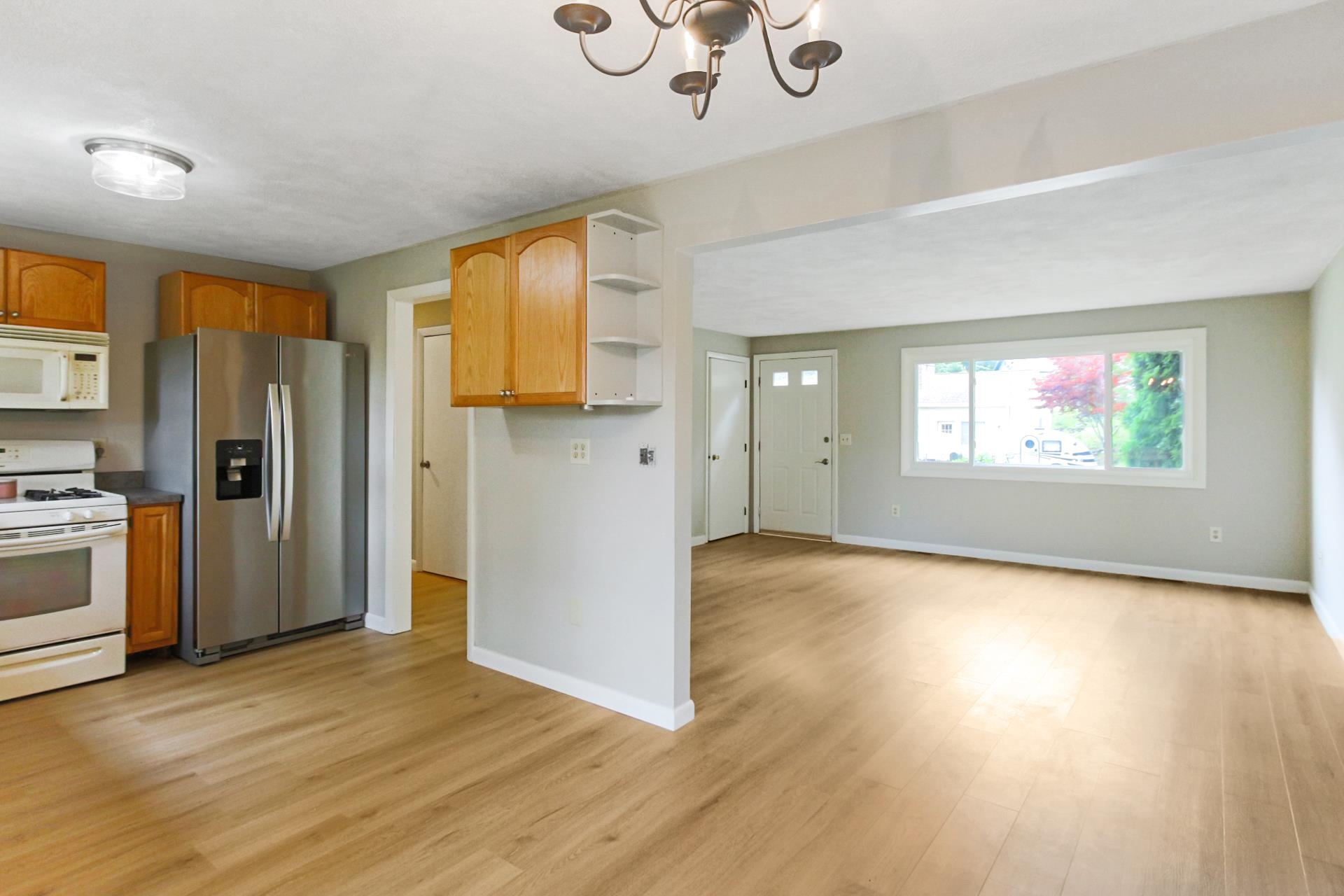 9 Judith Drive Property Photo 5