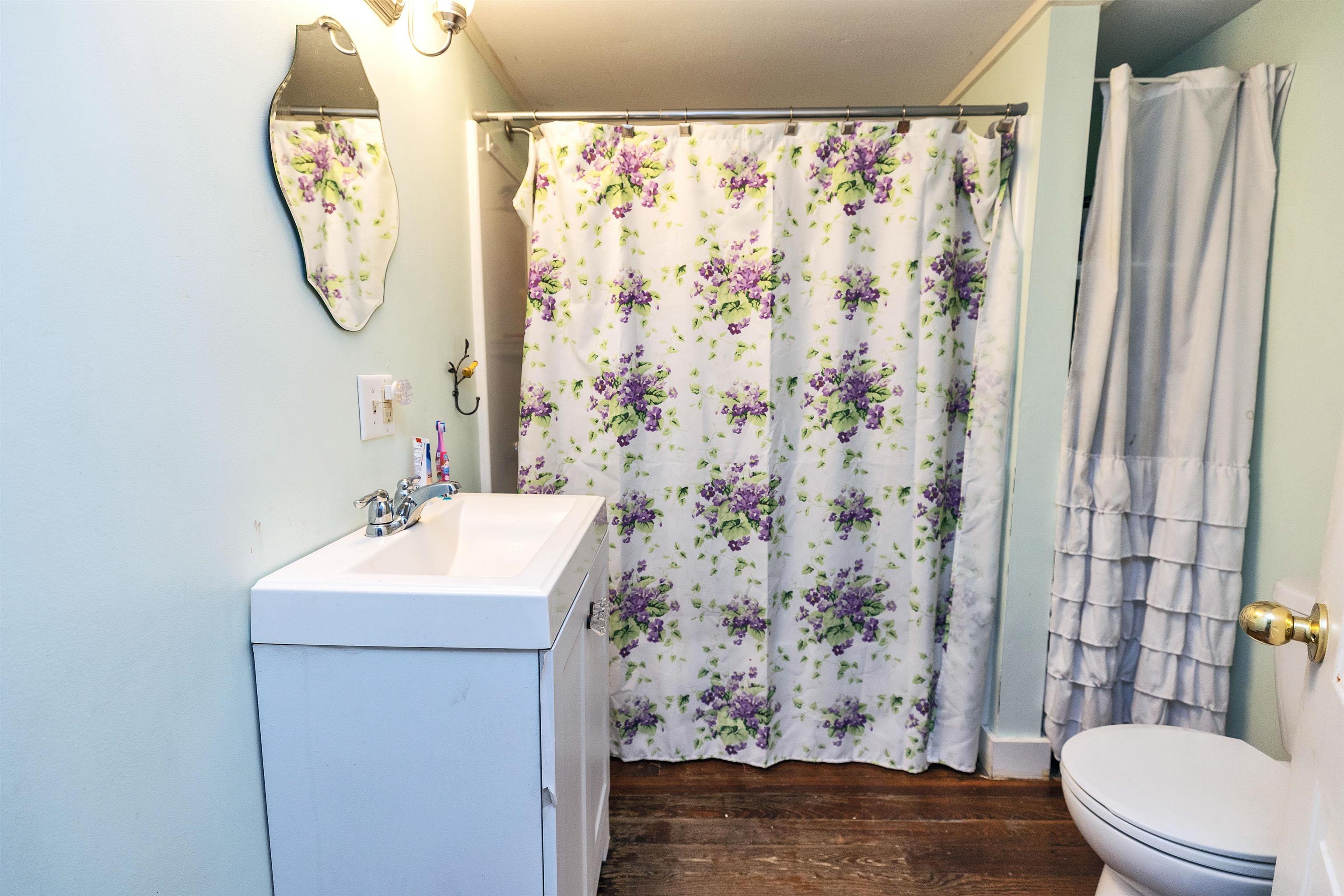 10 Kennedy Street Property Photo 25