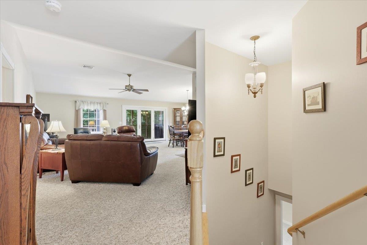 82 Honeysuckle Lane Property Photo 16