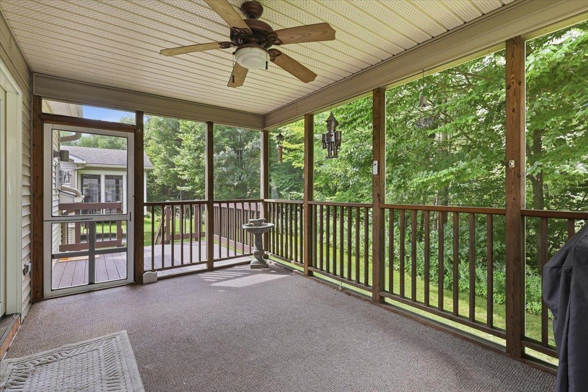 82 Honeysuckle Lane Property Photo 35