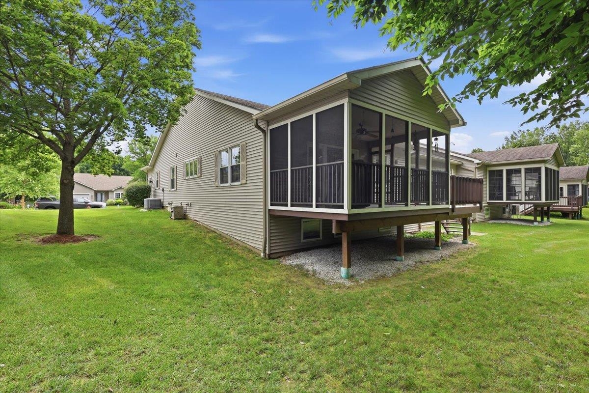 82 Honeysuckle Lane Property Photo 39