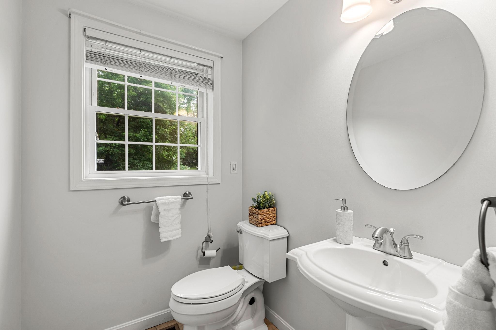 8 Leni Road Property Photo 23